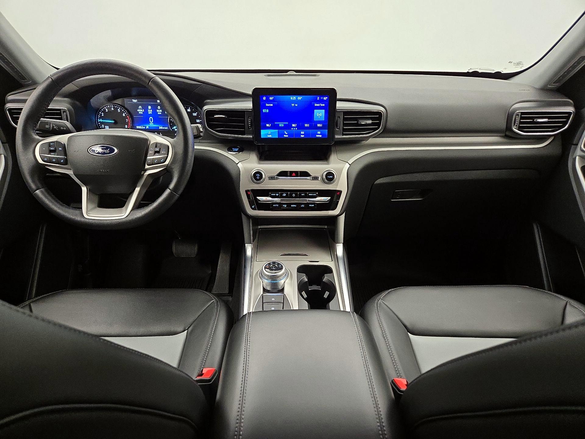 Thumbnail: 2023 Ford Explorer - 9