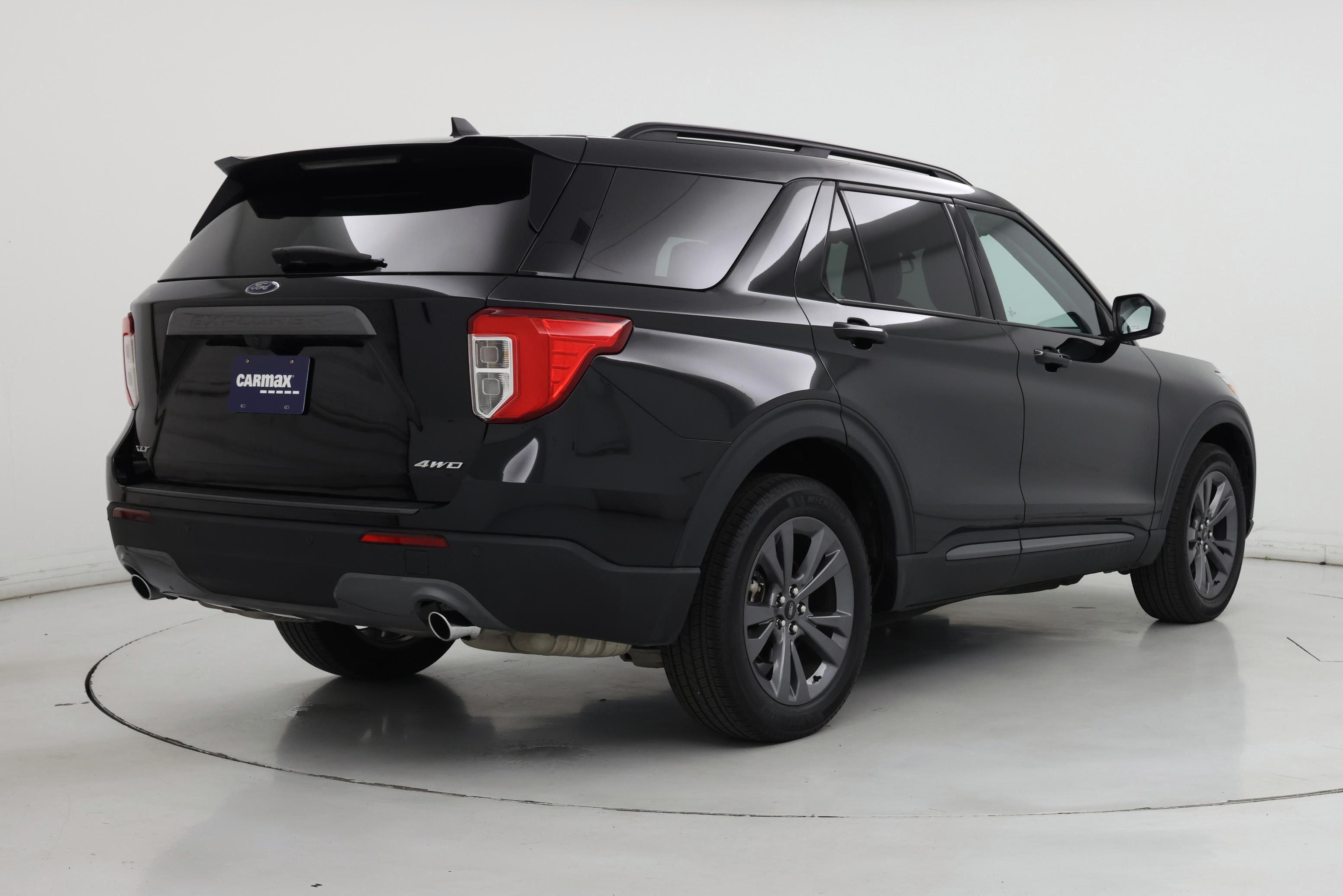 Thumbnail: 2023 Ford Explorer - 8