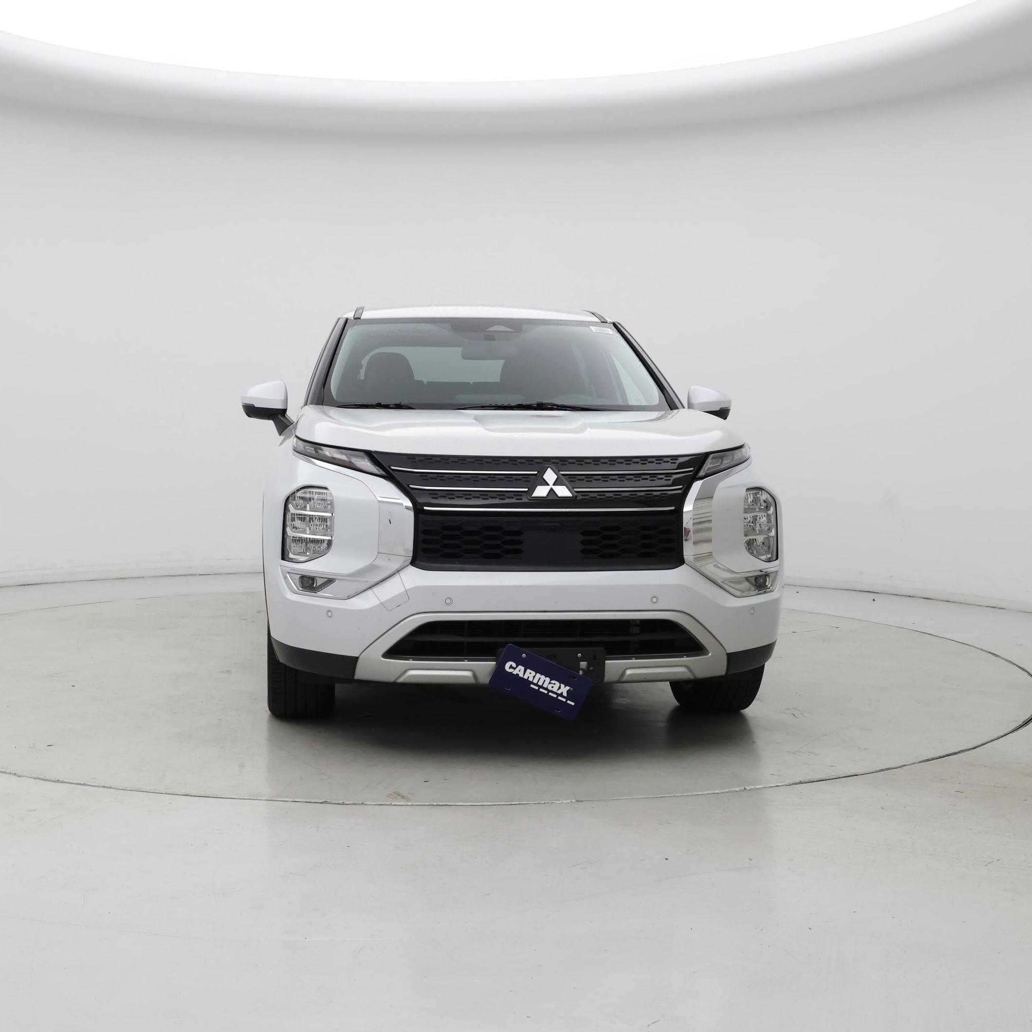 Thumbnail: 2023 Mitsubishi Outlander - 5