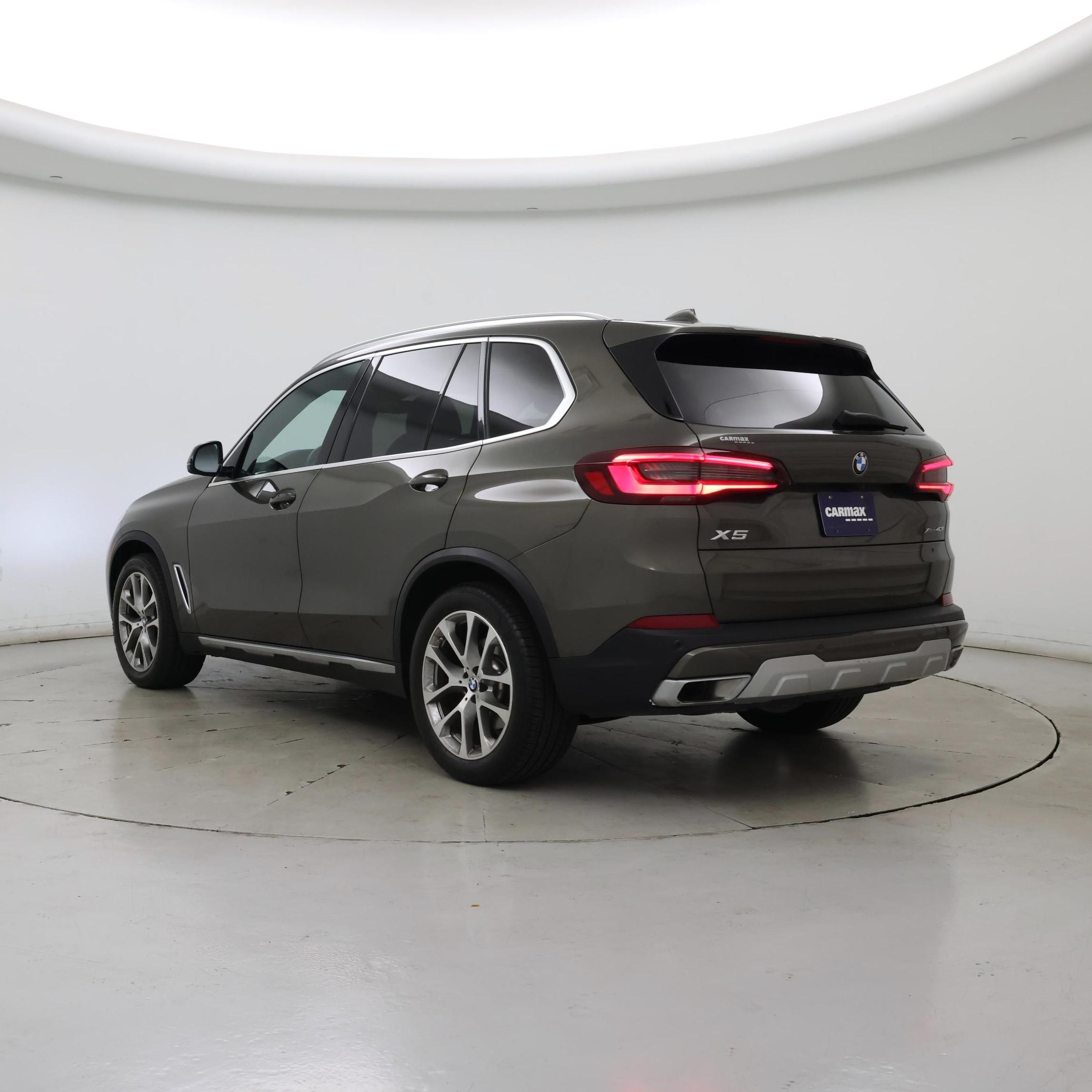 Thumbnail: 2023 BMW X5 - 2