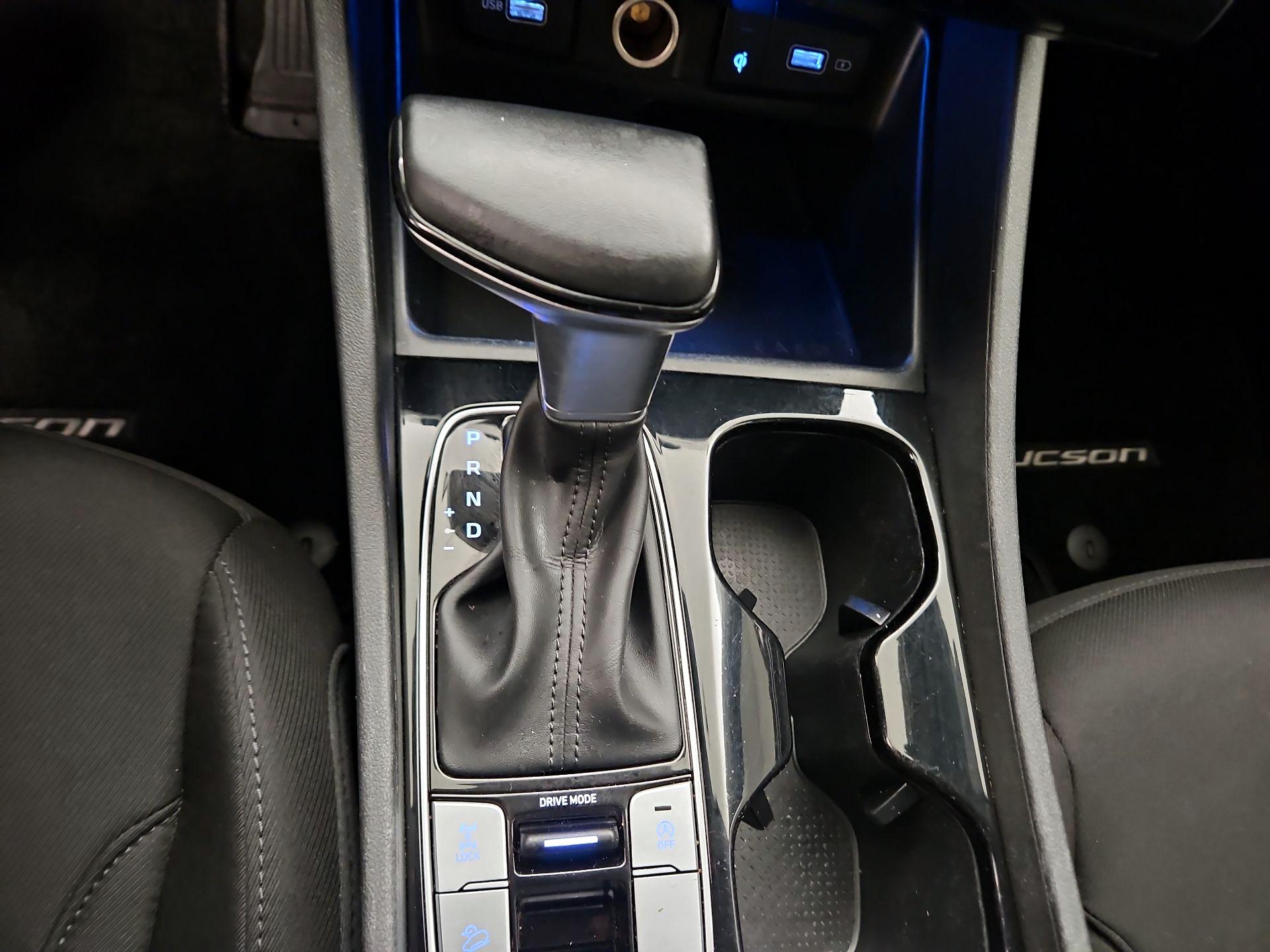 Thumbnail: 2022 Hyundai Tucson - 17