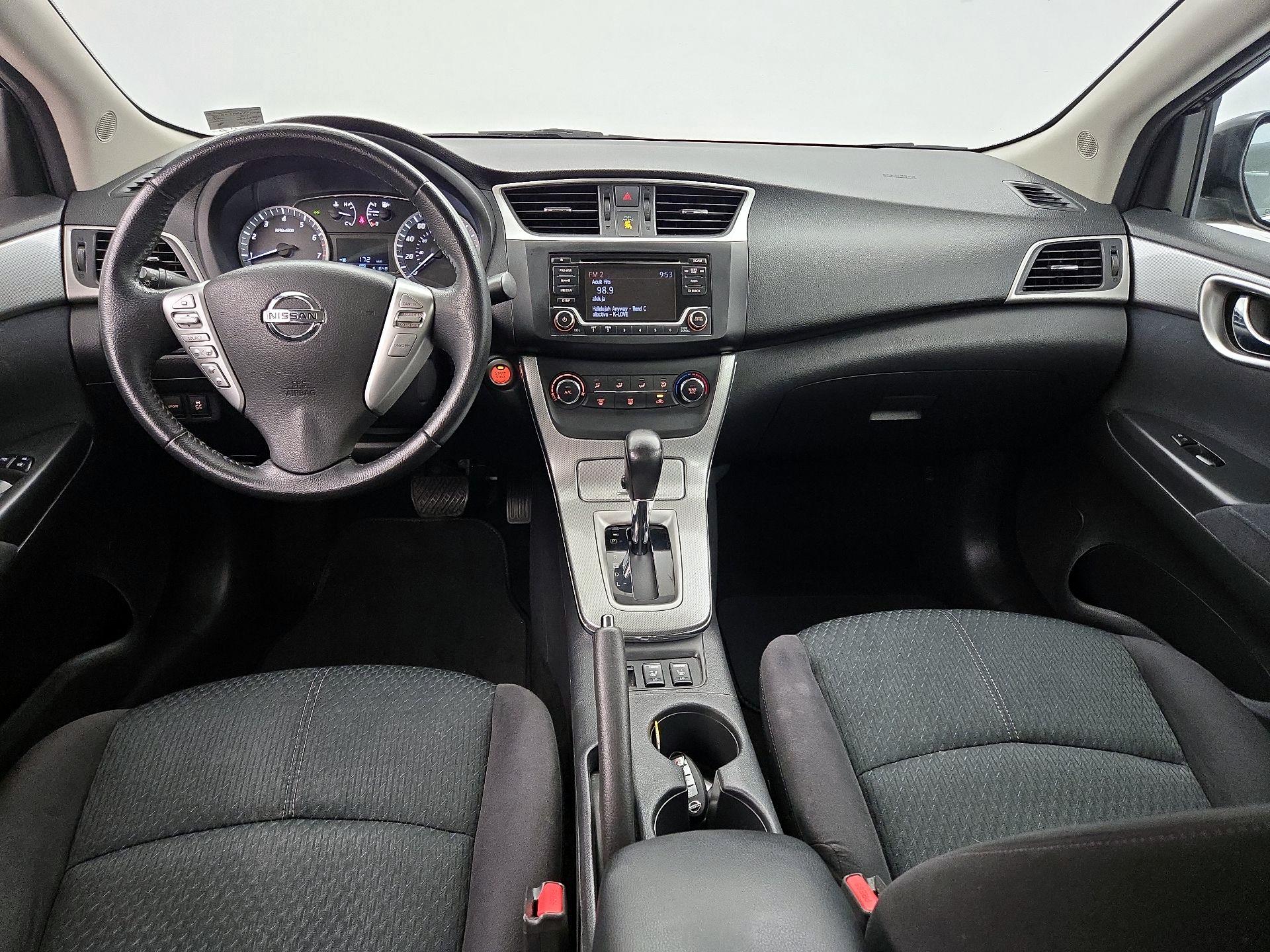 Thumbnail: 2015 Nissan Sentra - 9