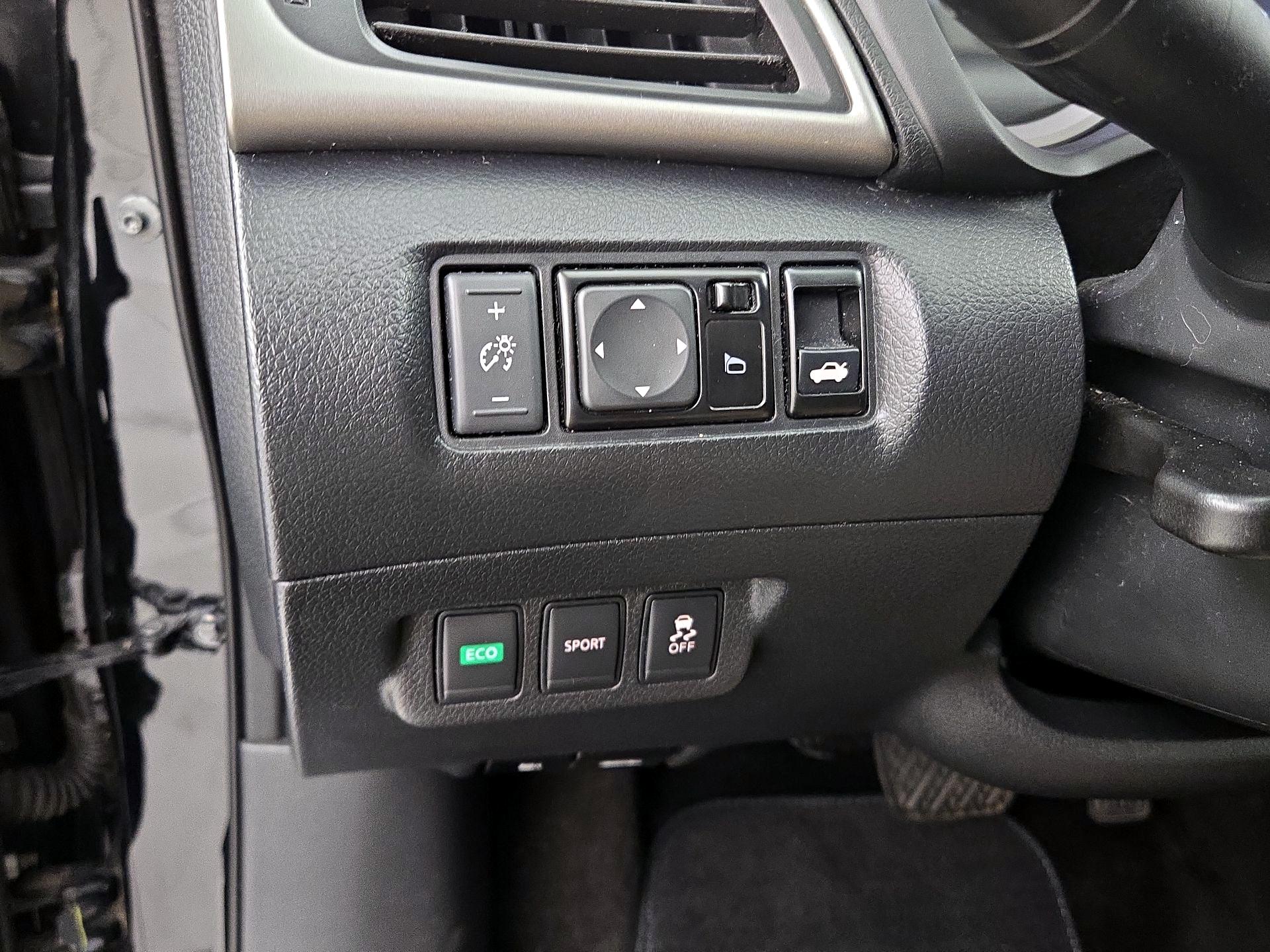 Thumbnail: 2015 Nissan Sentra - 13