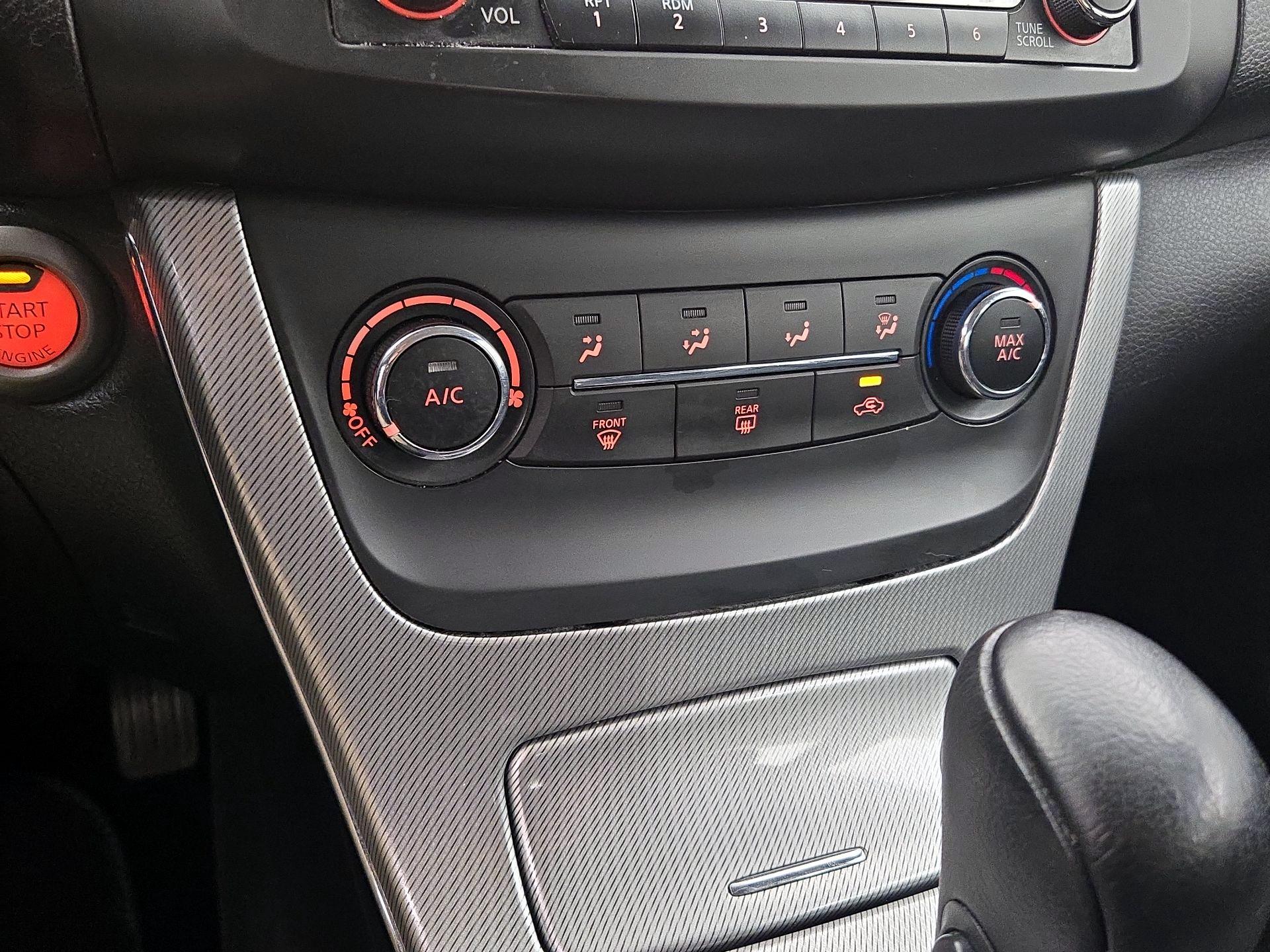 Thumbnail: 2015 Nissan Sentra - 16