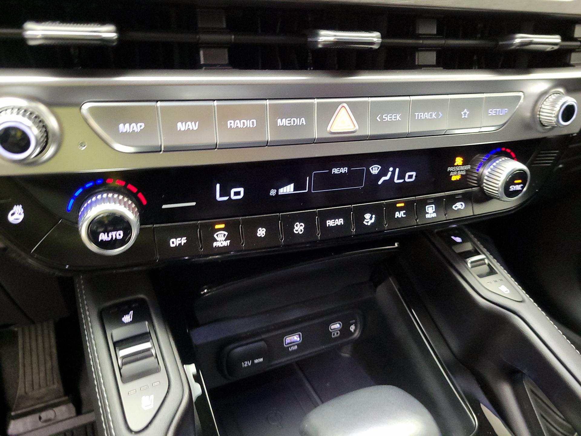 Thumbnail: 2024 Kia Telluride - 17