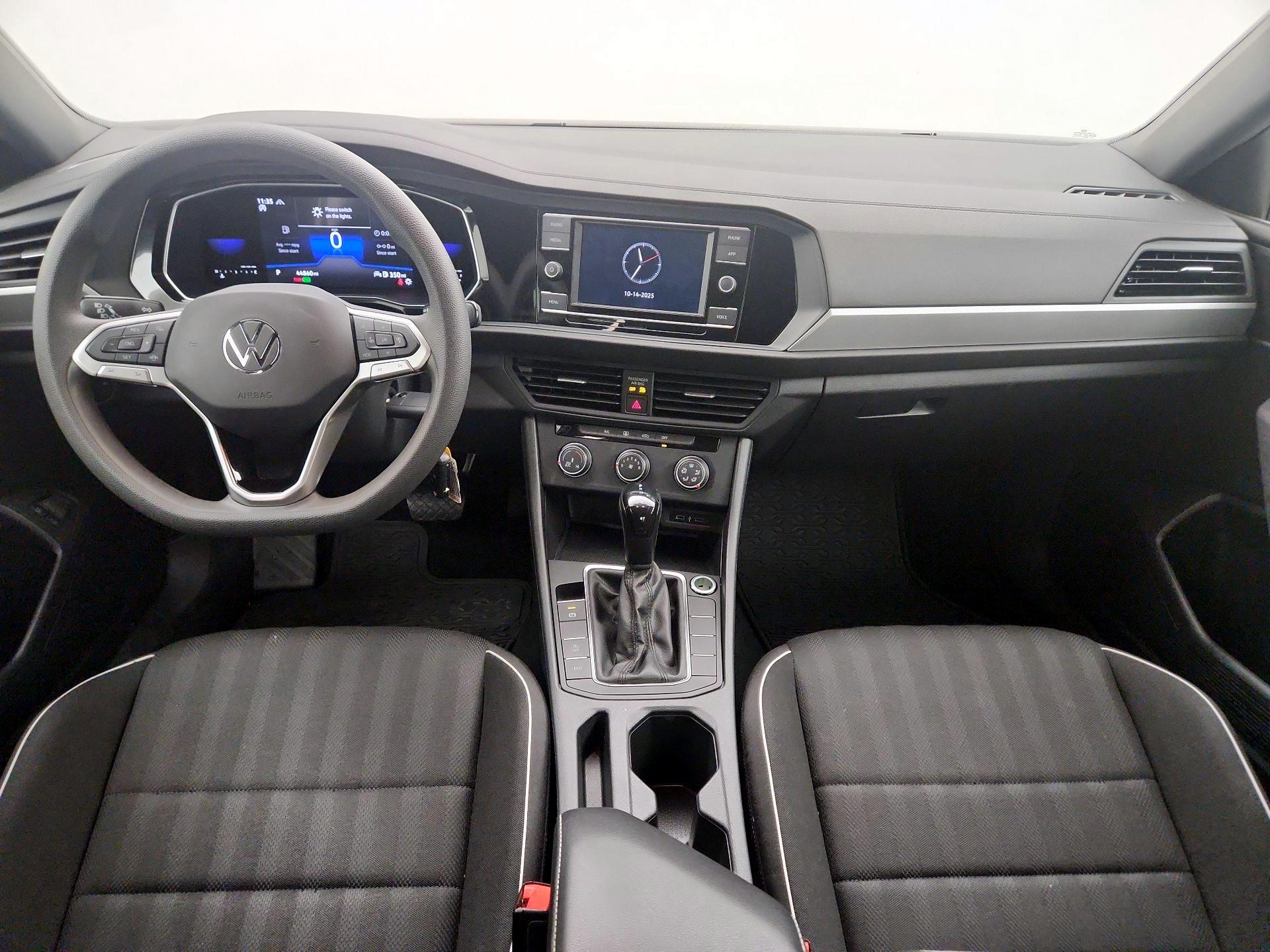 Thumbnail: 2022 Volkswagen Jetta - 9