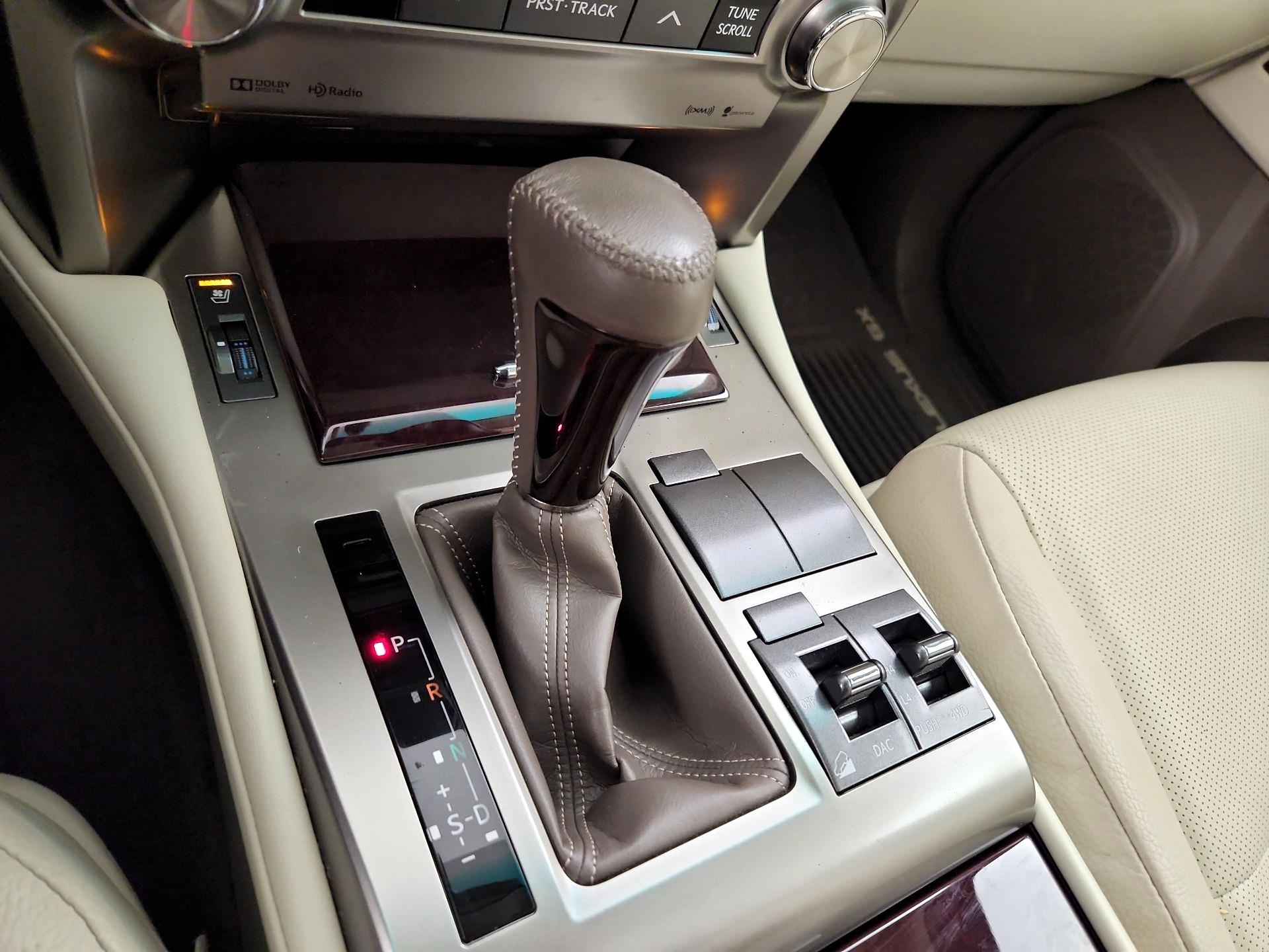 Thumbnail: 2019 Lexus GX - 18