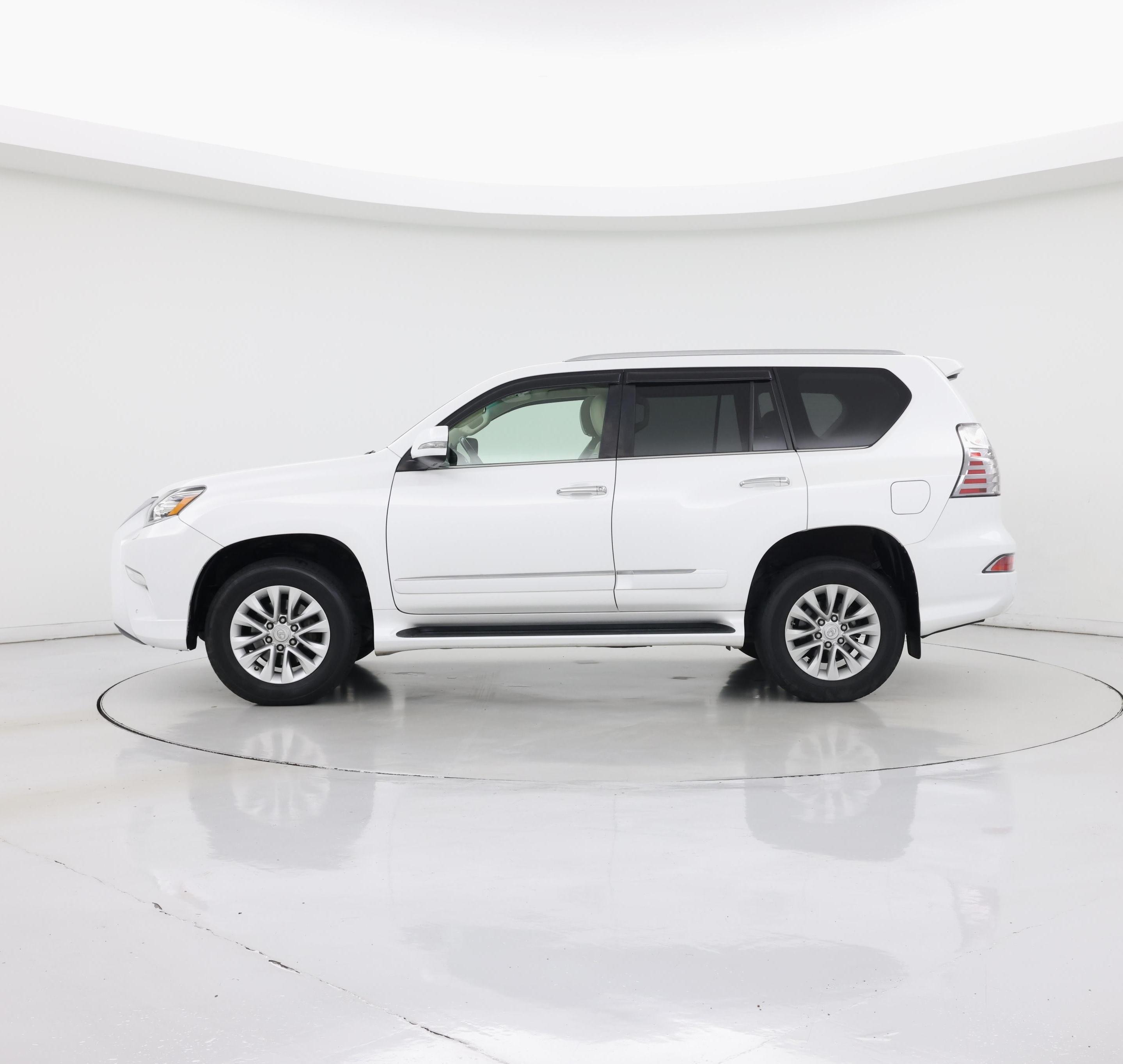 Thumbnail: 2019 Lexus GX - 3