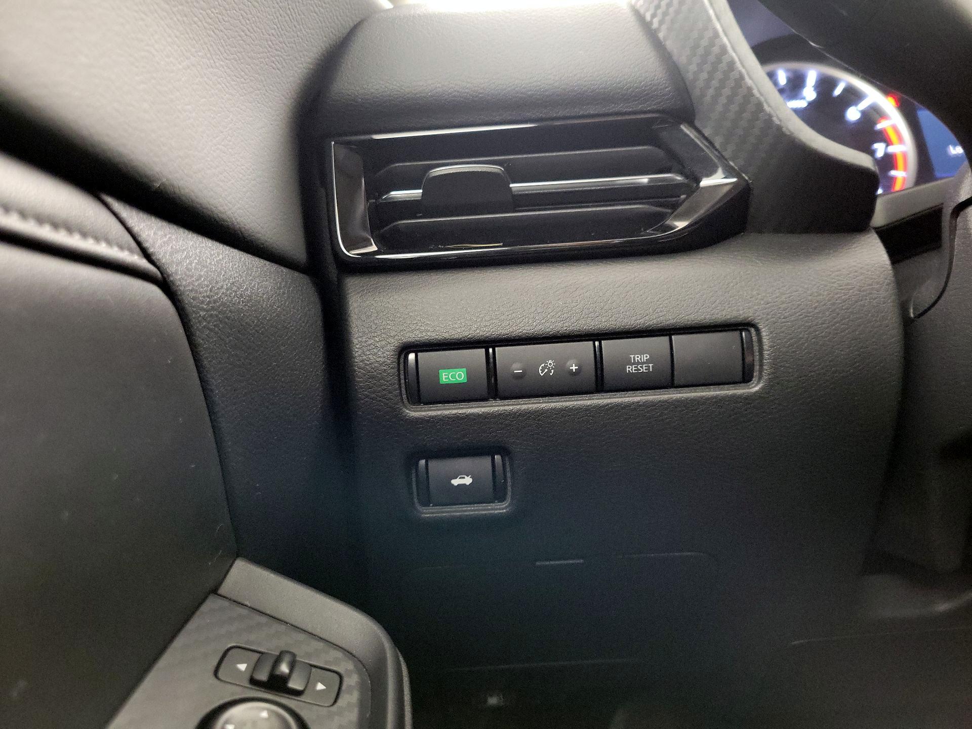 Thumbnail: 2020 Nissan Sentra - 13