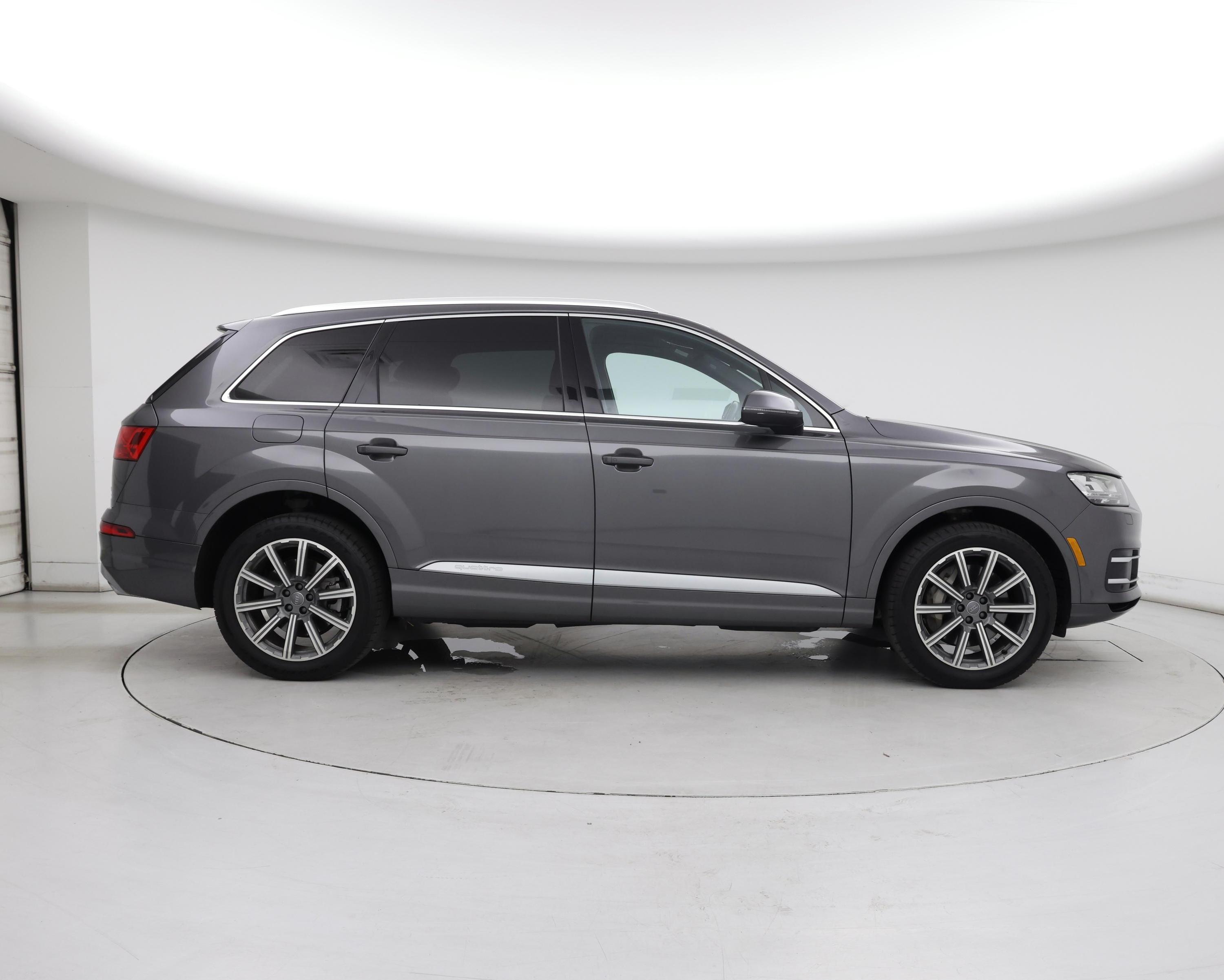 Thumbnail: 2018 Audi Q7 - 7