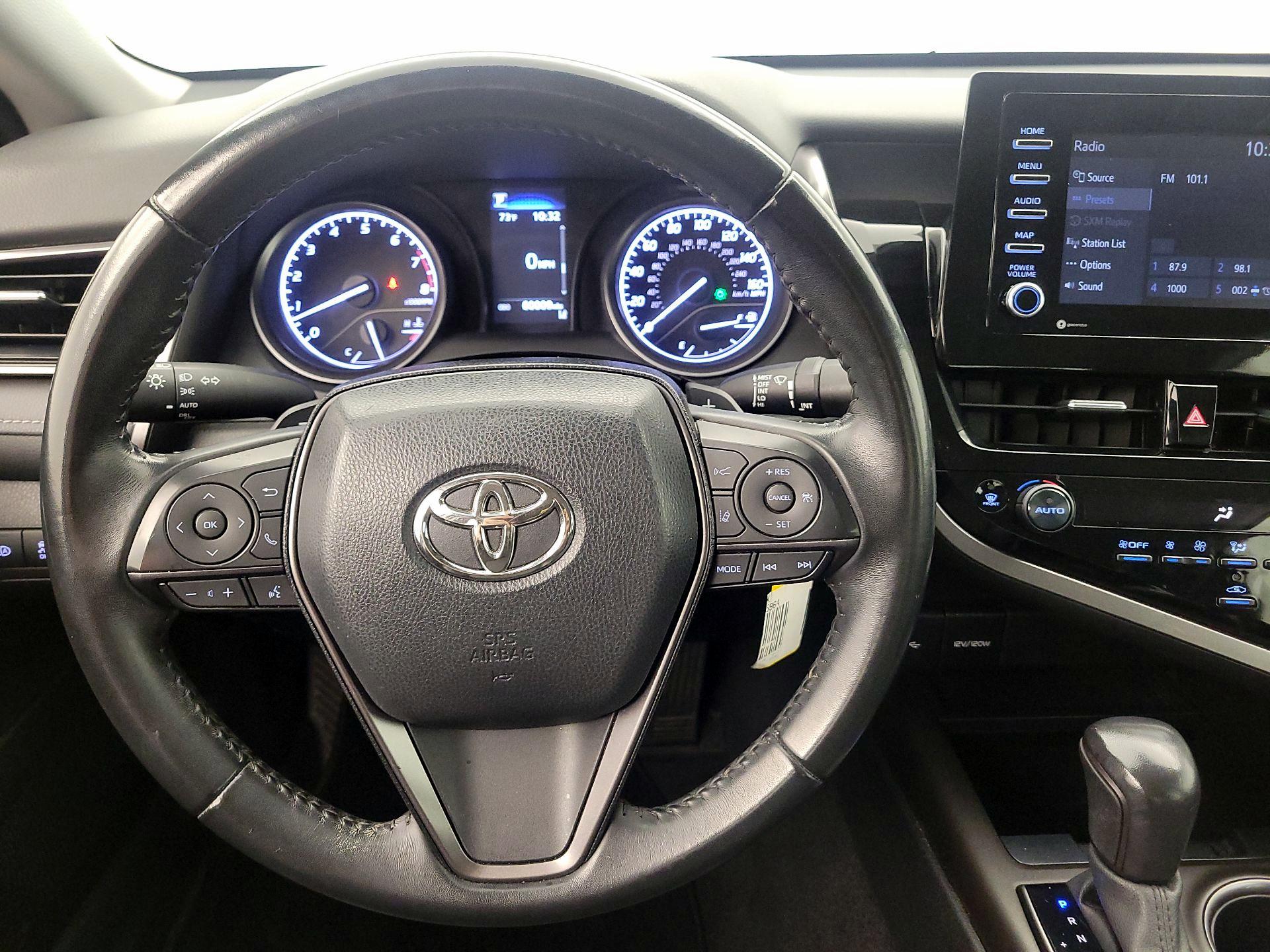 Thumbnail: 2022 Toyota Camry - 10