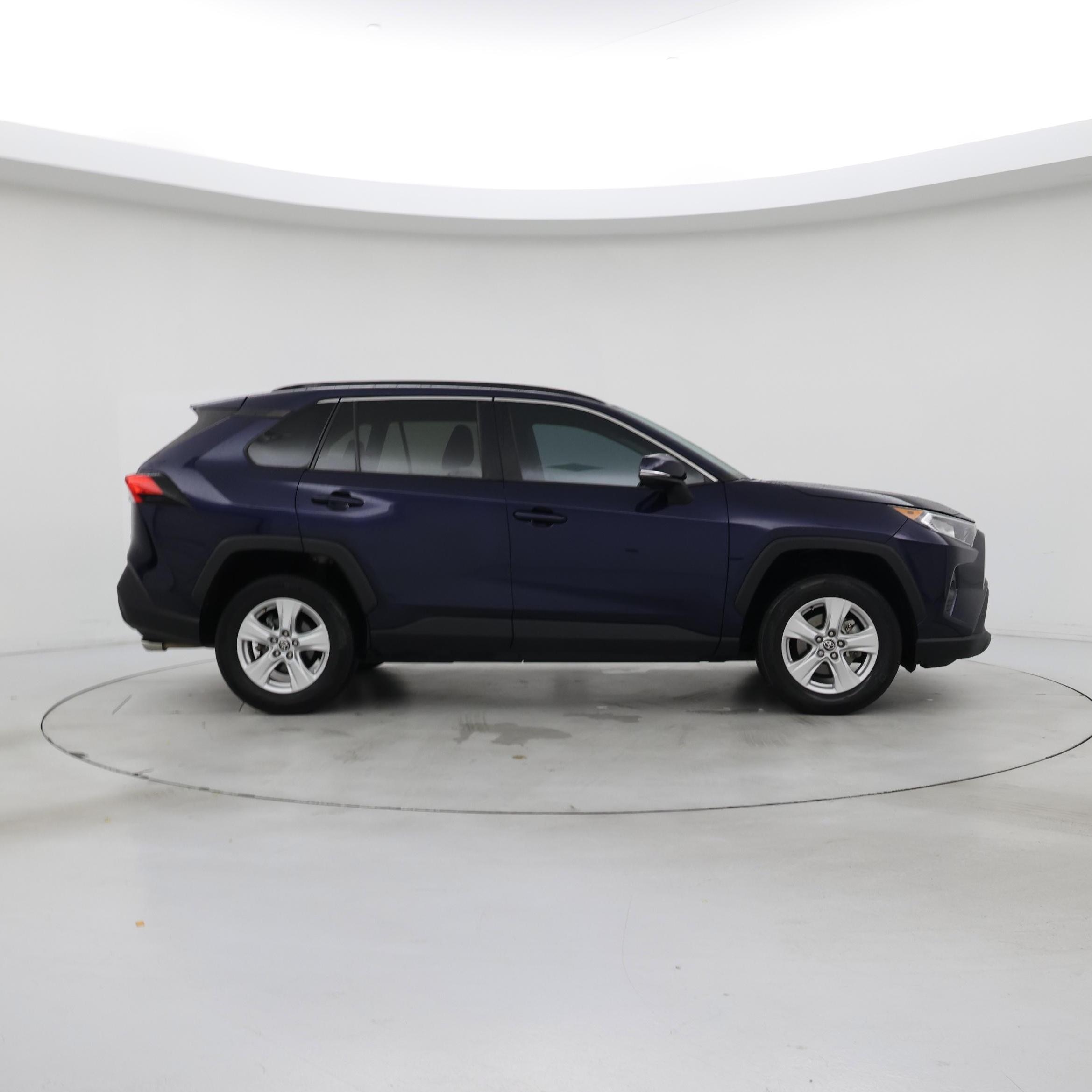 Thumbnail: 2021 Toyota RAV4 - 7