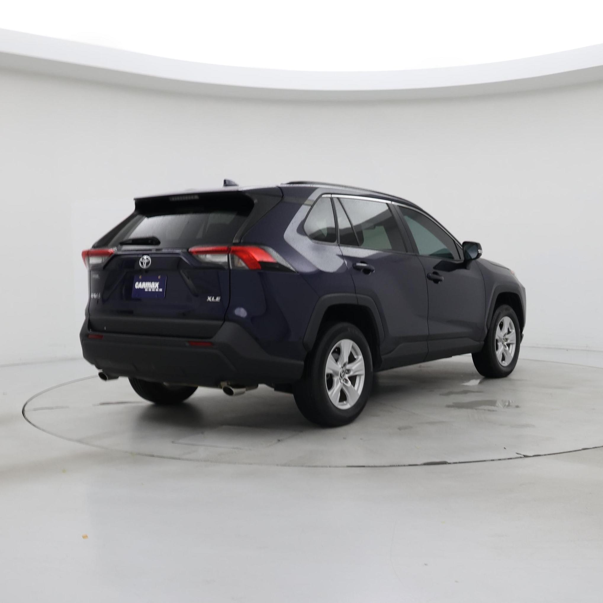 Thumbnail: 2021 Toyota RAV4 - 8