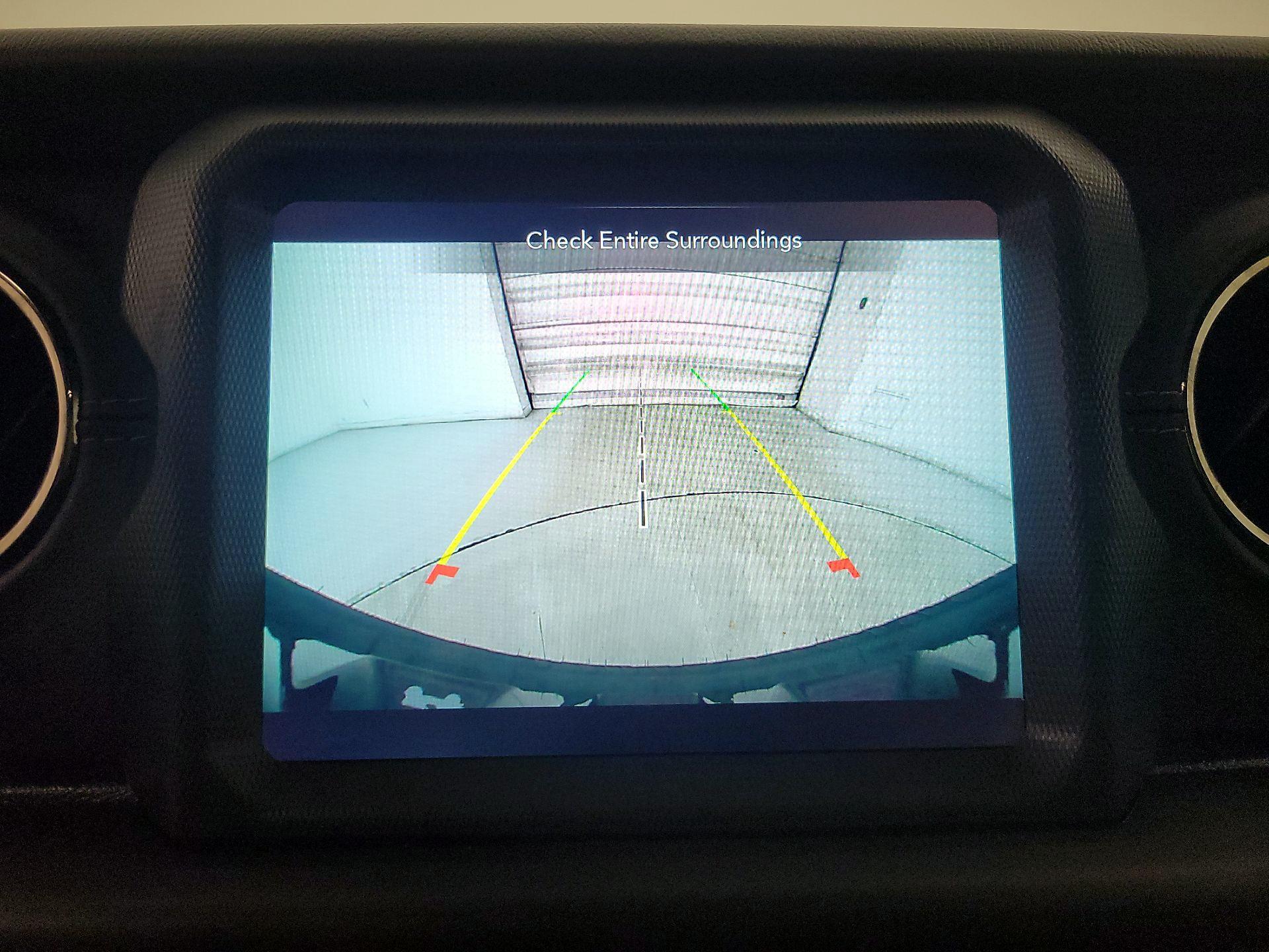 Thumbnail: 2021 Jeep Wrangler - 14