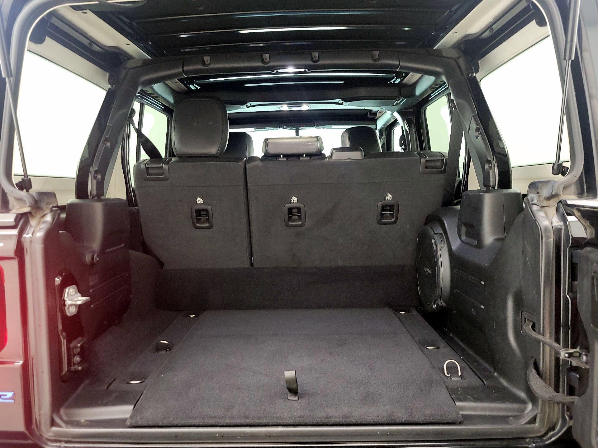 Thumbnail: 2021 Jeep Wrangler - 20