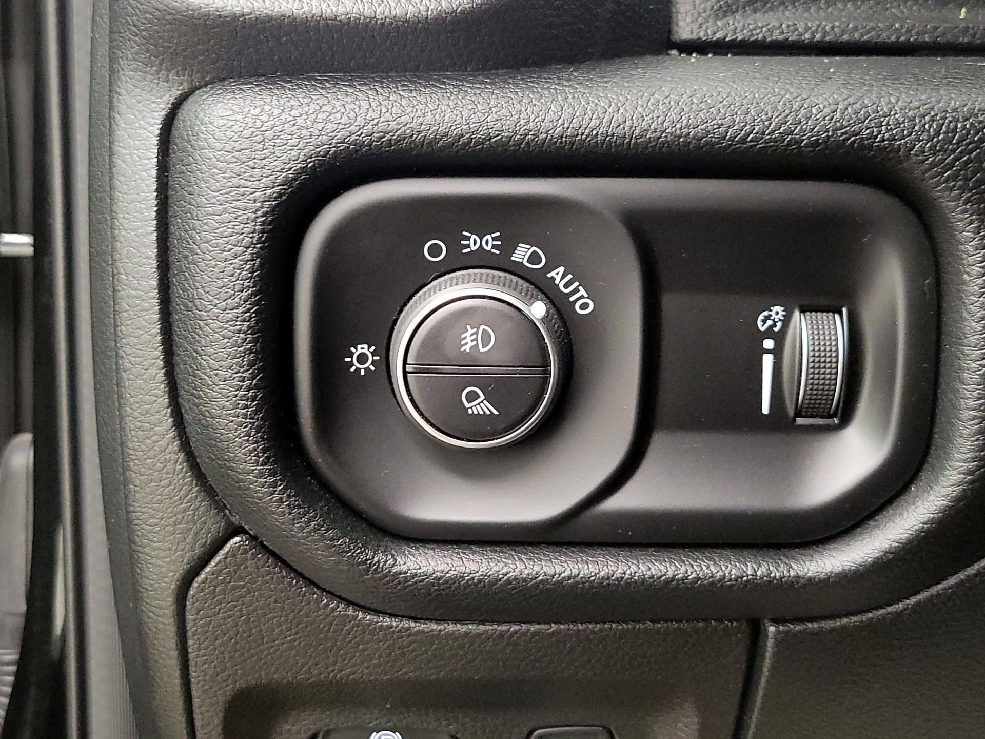 Thumbnail: 2021 RAM 1500 - 13