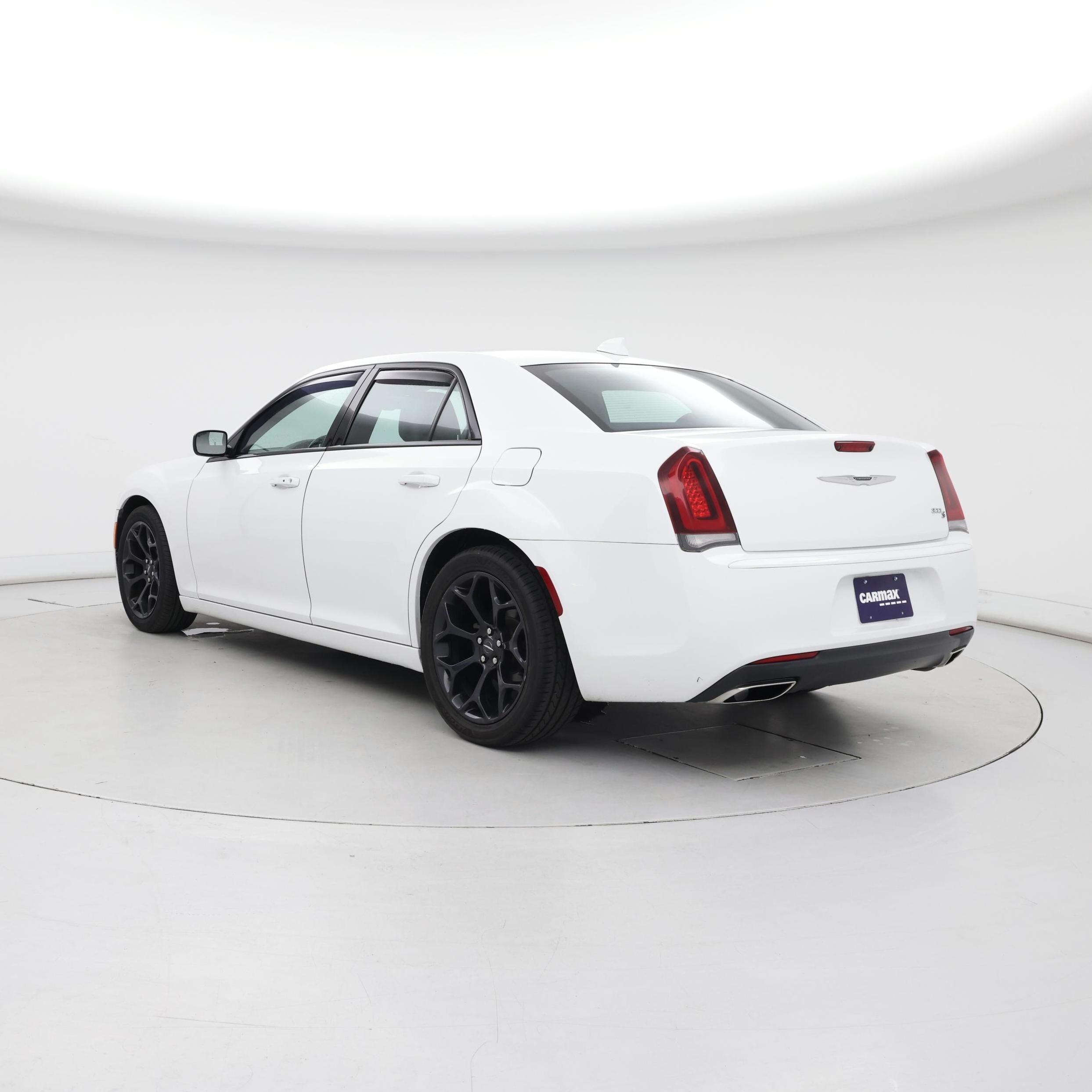 Thumbnail: 2019 Chrysler 300 - 2