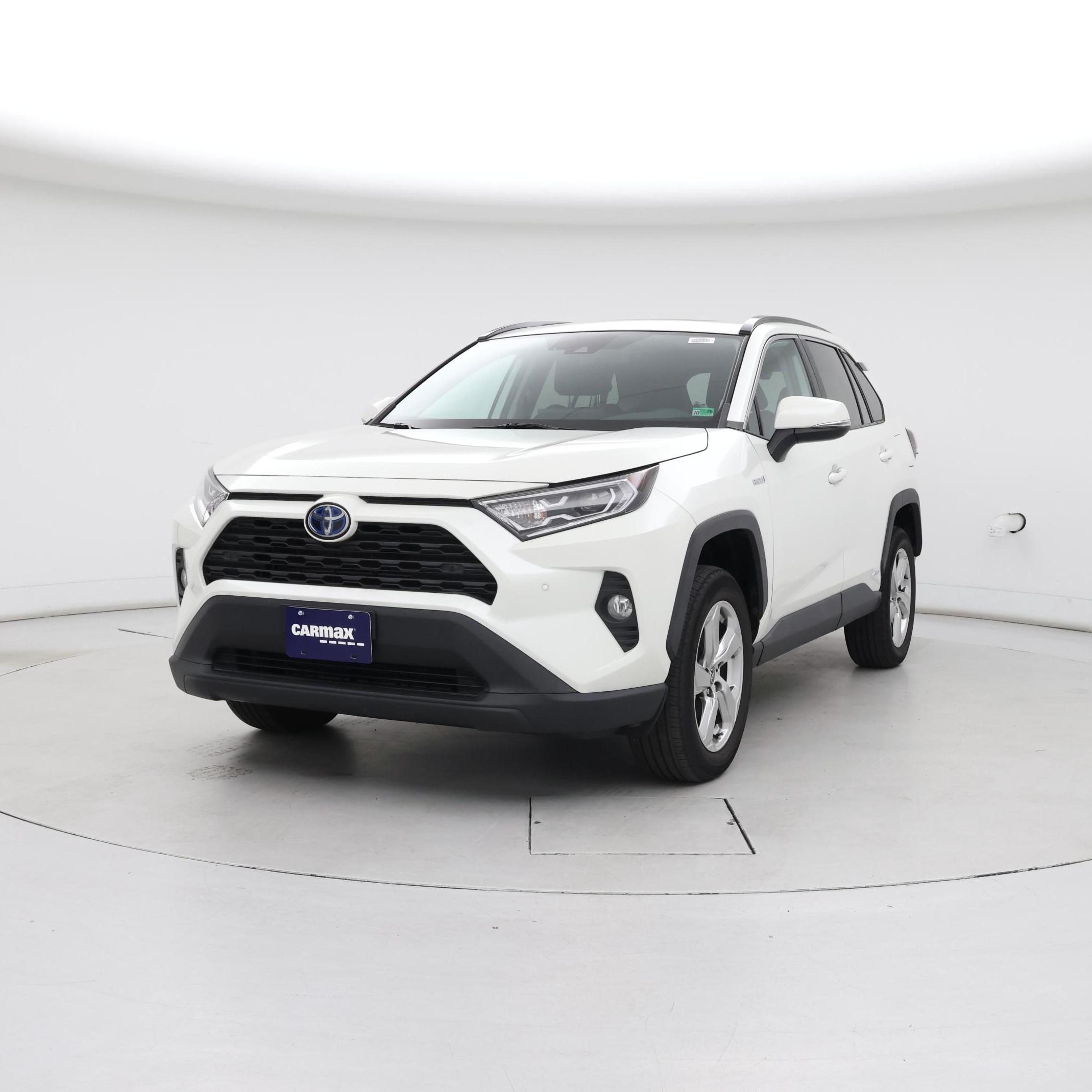 Thumbnail: 2021 Toyota RAV4 - 4