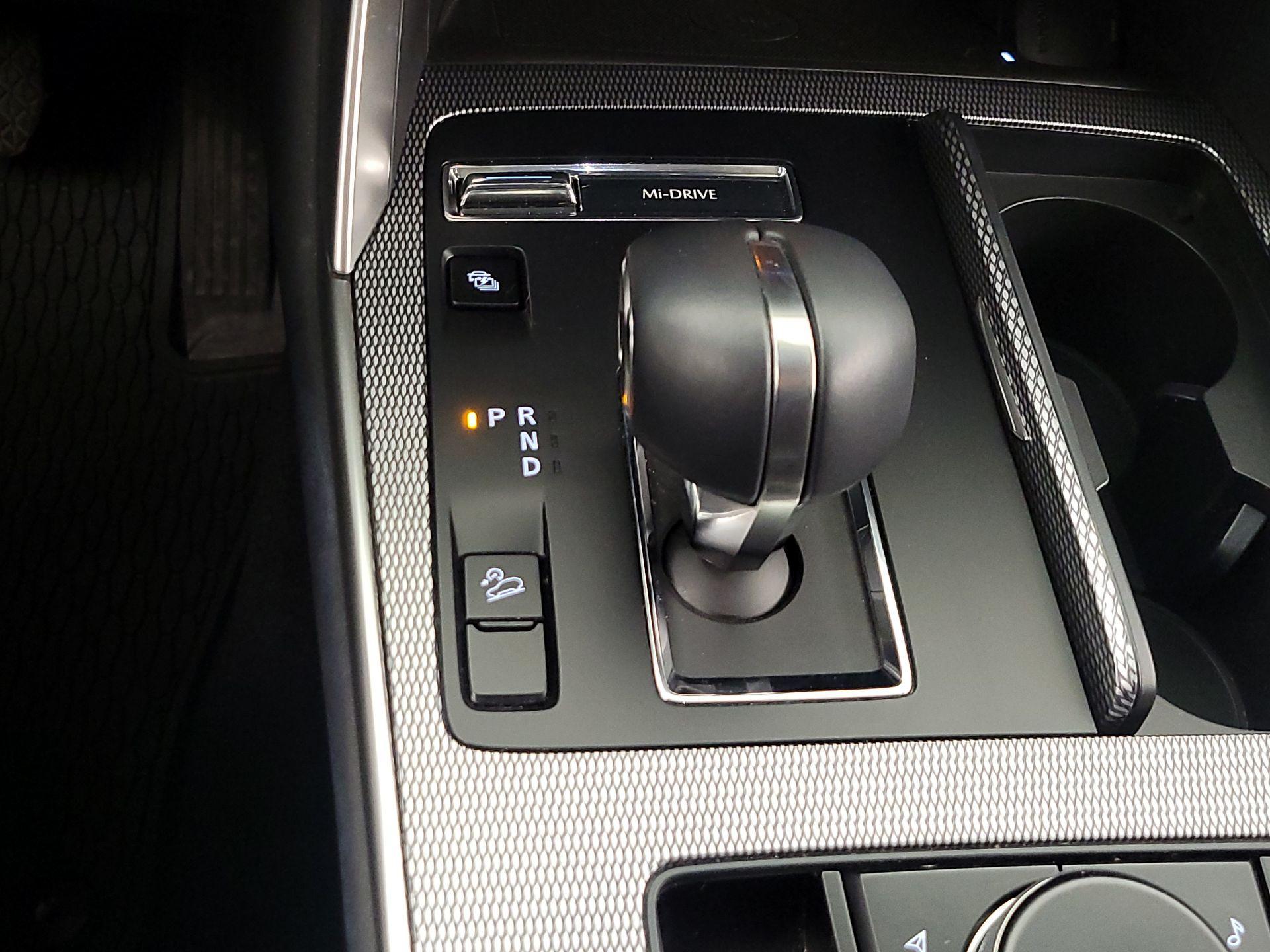 Thumbnail: 2024 Mazda CX-90 - 18