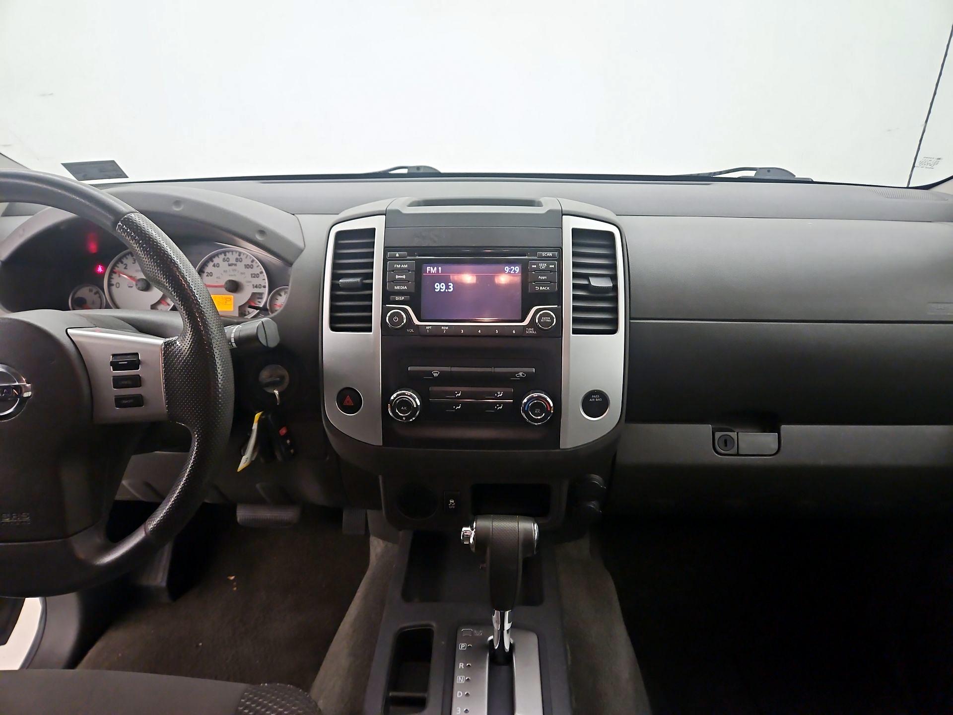 Thumbnail: 2016 Nissan Frontier - 9