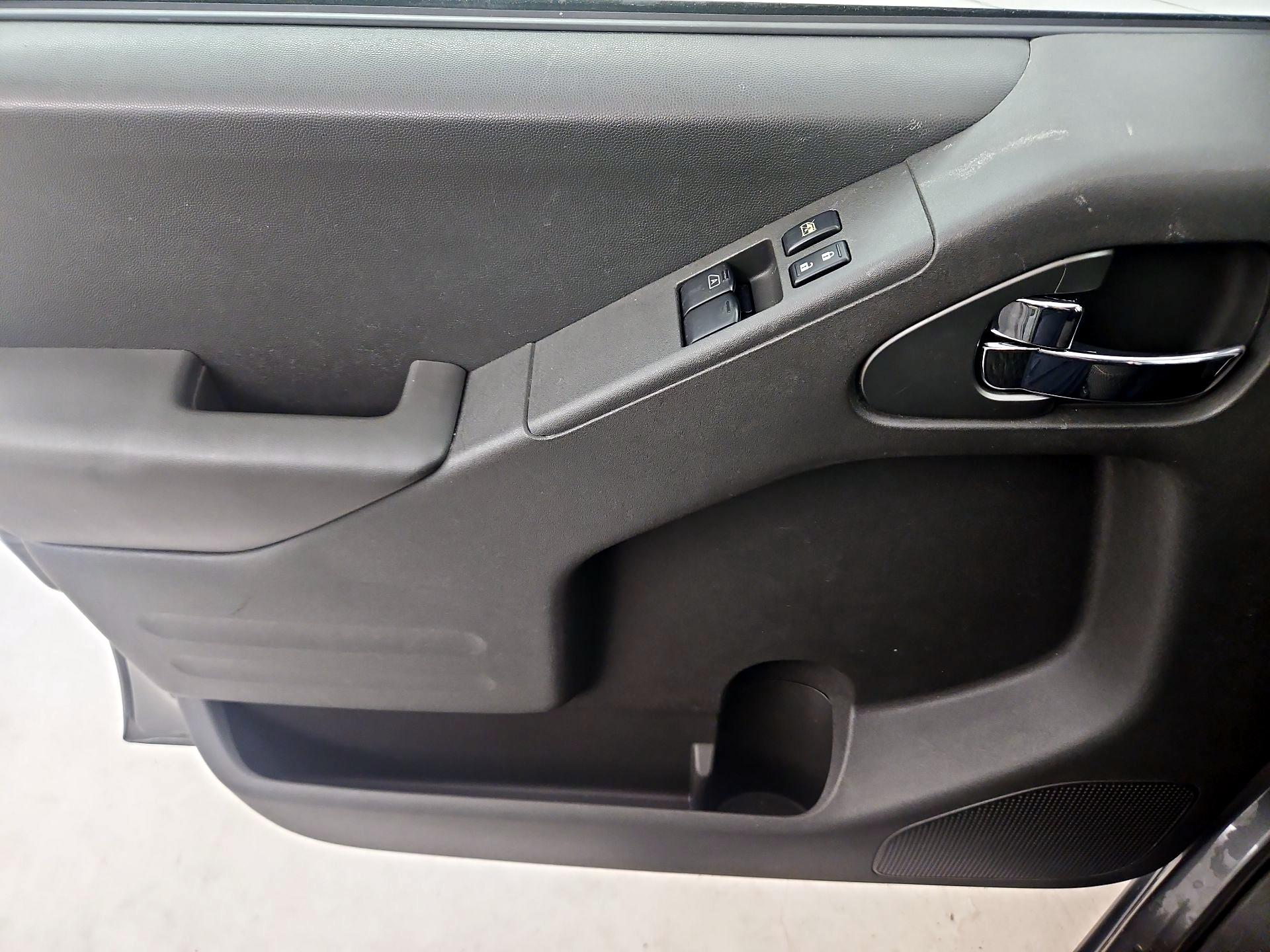 Thumbnail: 2016 Nissan Frontier - 12