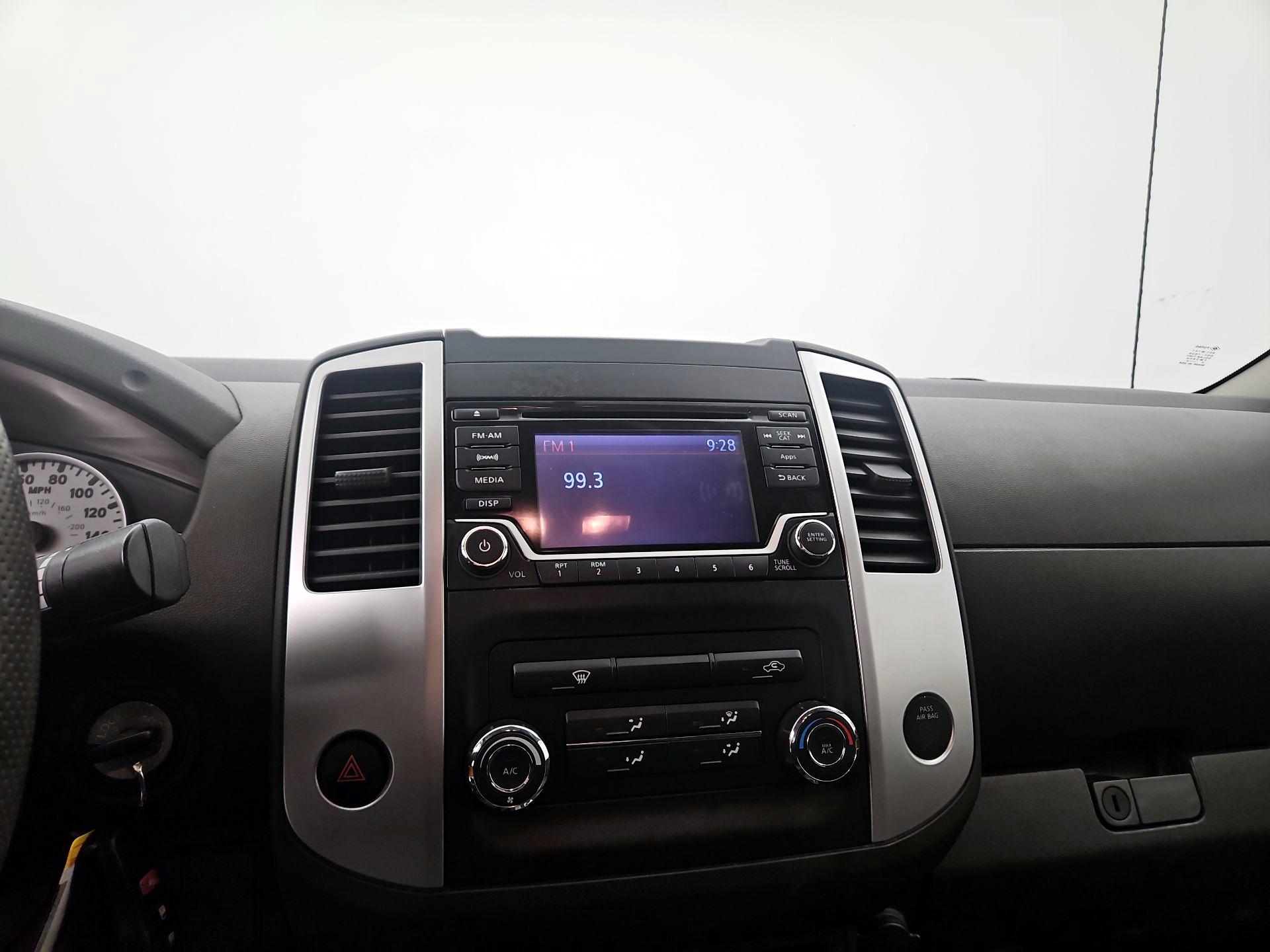 Thumbnail: 2016 Nissan Frontier - 14