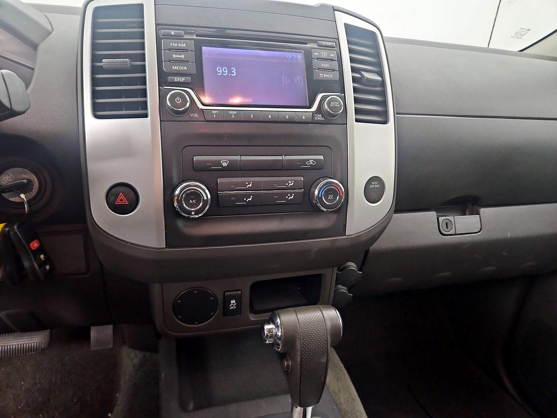 Thumbnail: 2016 Nissan Frontier - 15