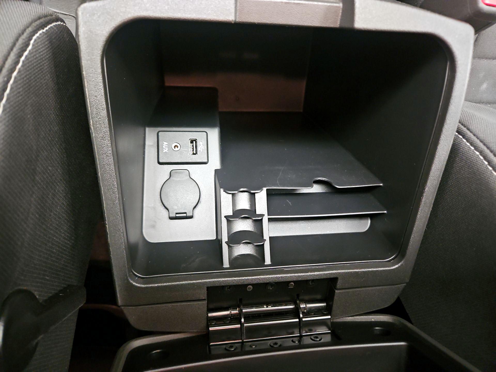 Thumbnail: 2016 Nissan Frontier - 17