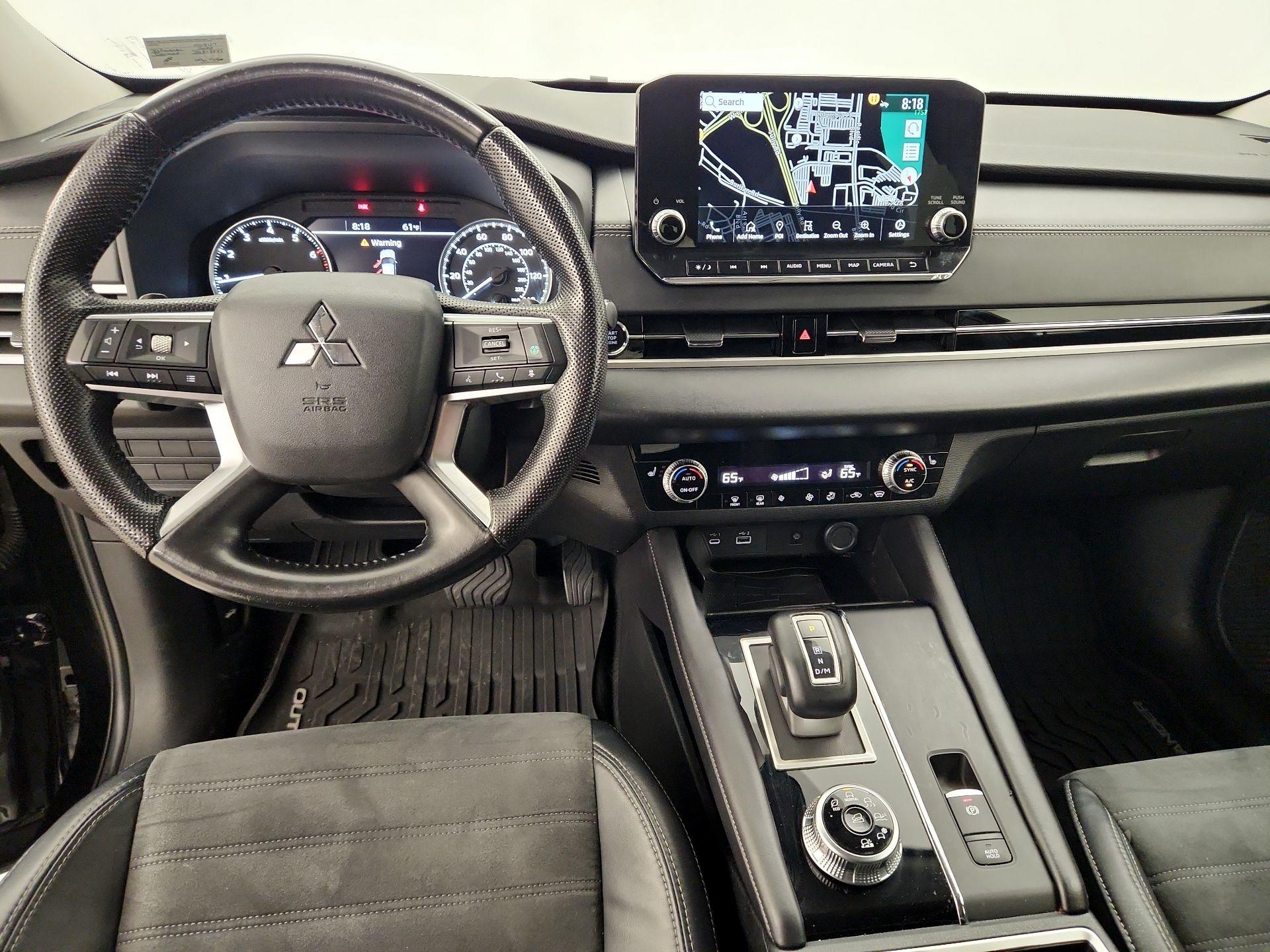 Thumbnail: 2022 Mitsubishi Outlander - 9