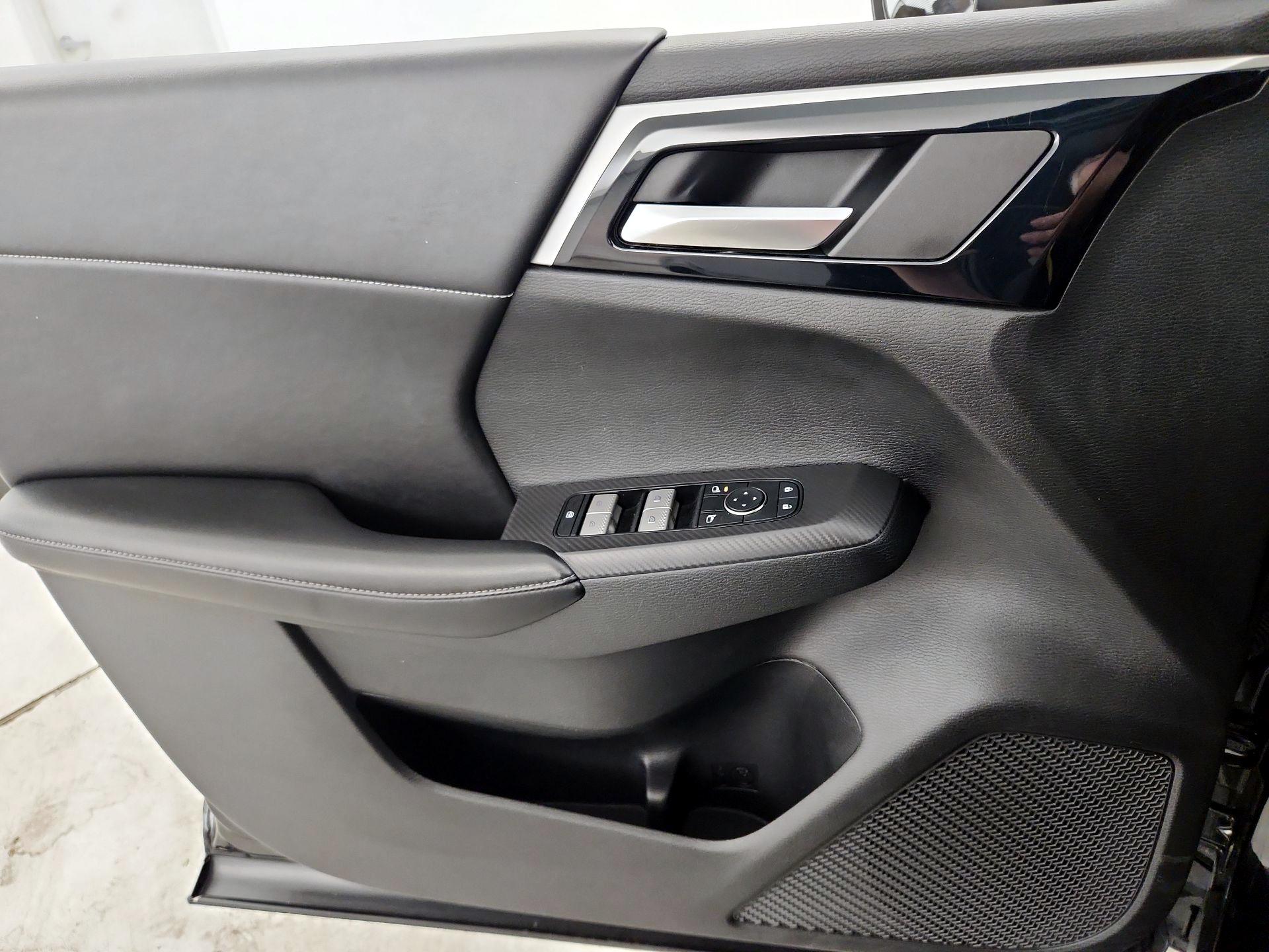 Thumbnail: 2022 Mitsubishi Outlander - 12