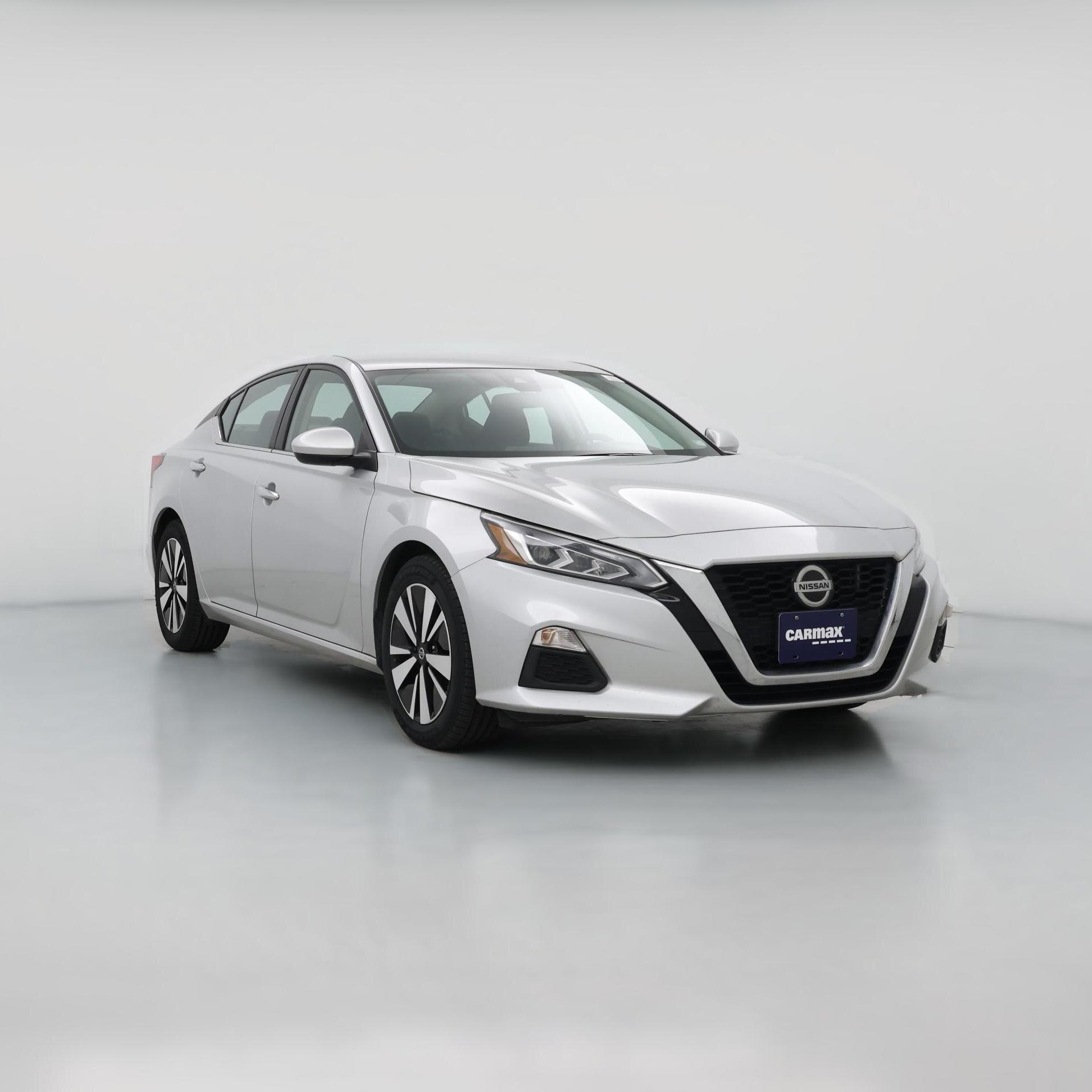 Thumbnail: 2022 Nissan Altima - 1