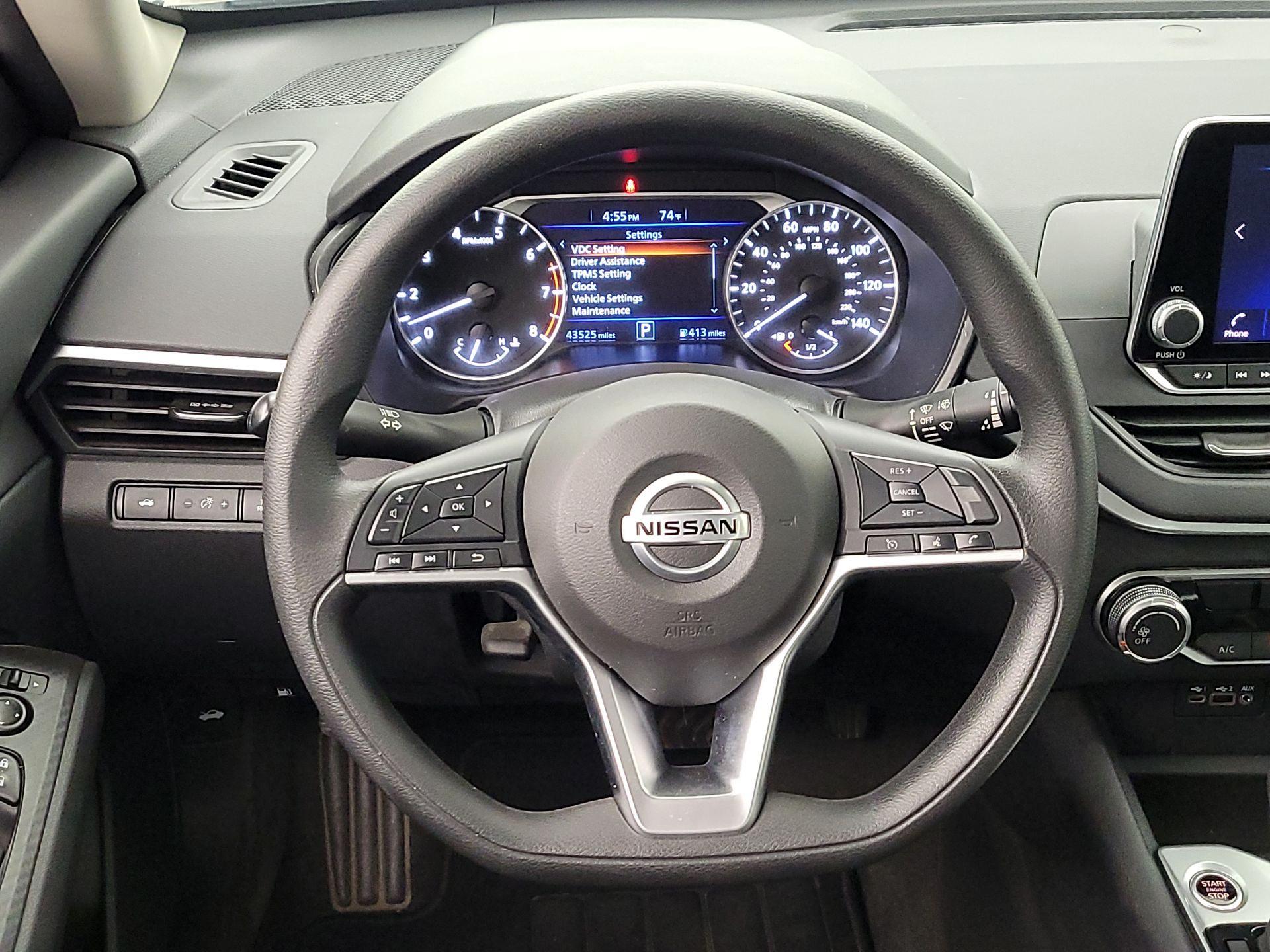 Thumbnail: 2022 Nissan Altima - 10