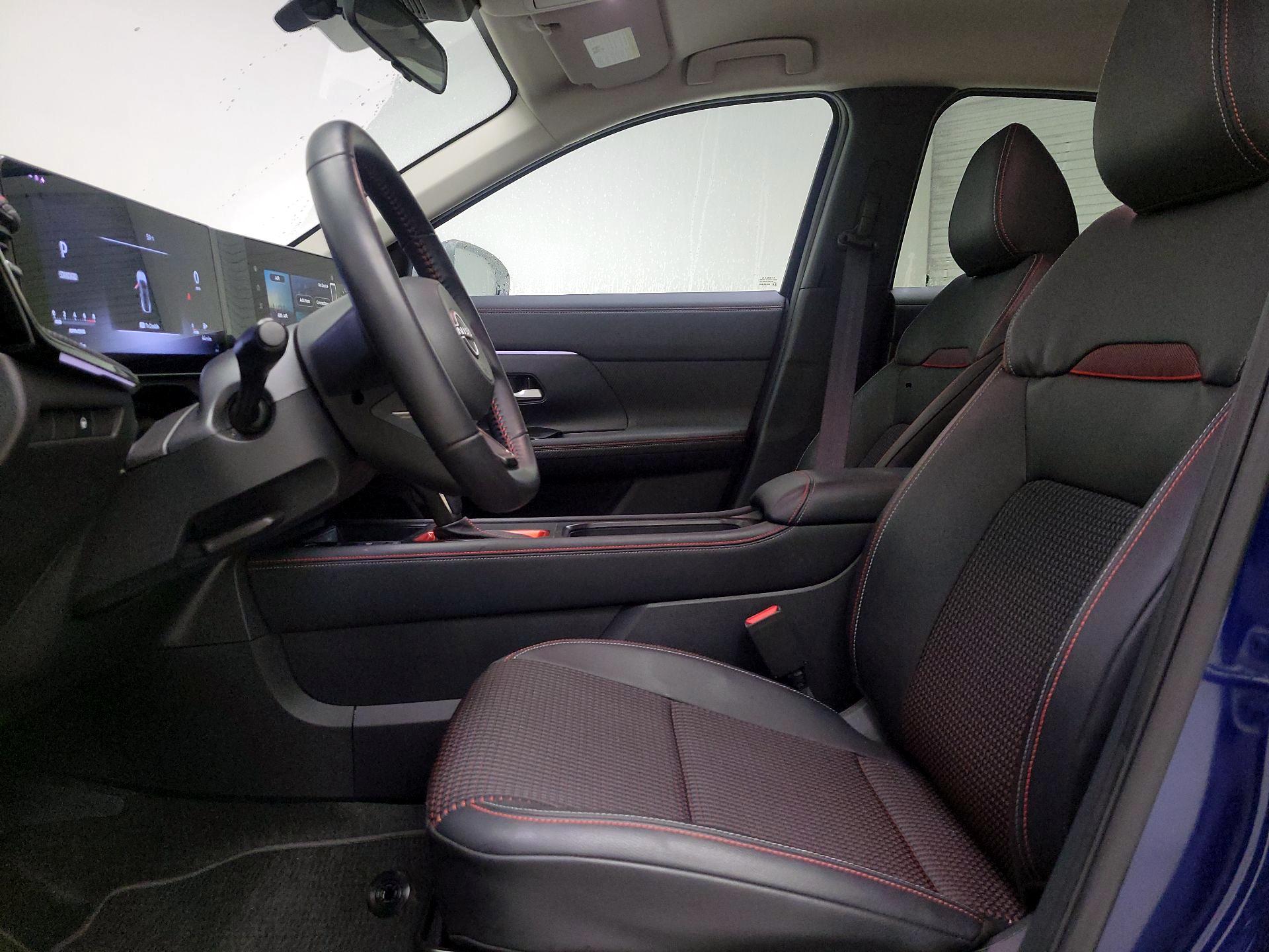 Thumbnail: 2025 Nissan Kicks - 11