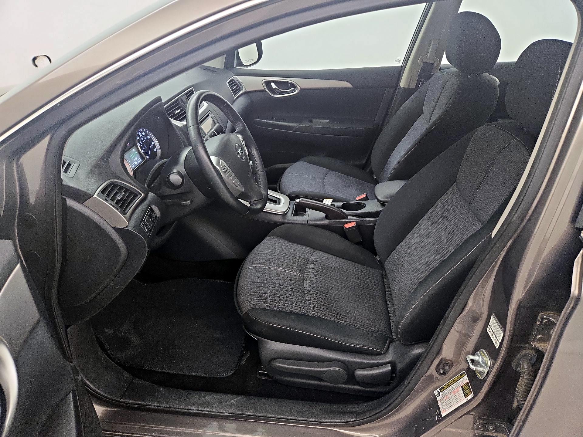 Thumbnail: 2015 Nissan Sentra - 11