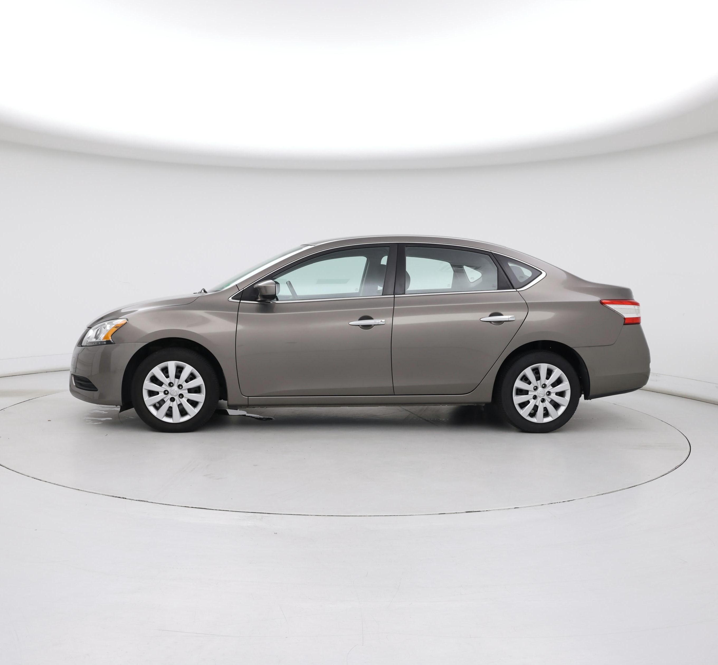 Thumbnail: 2015 Nissan Sentra - 3