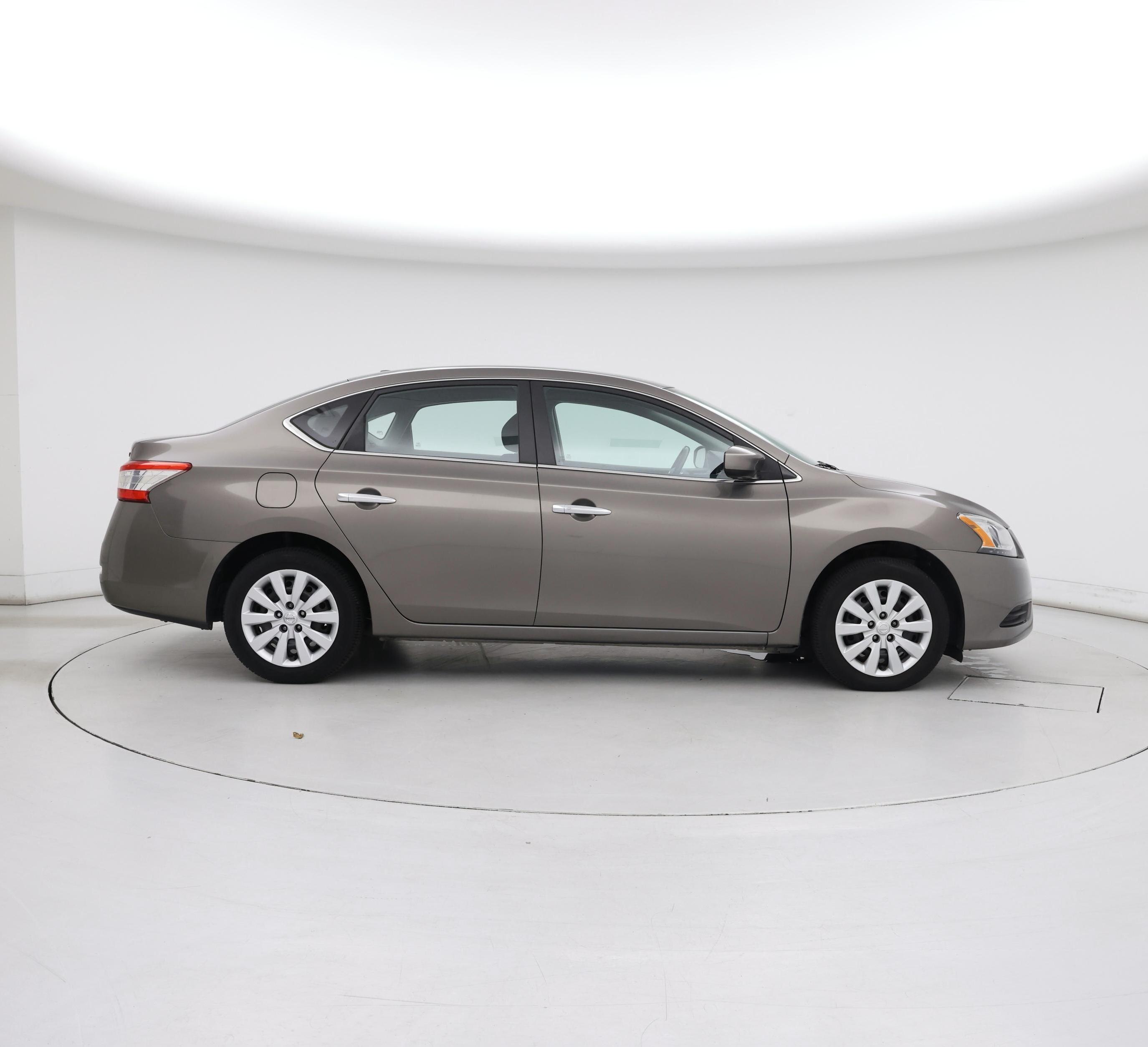 Thumbnail: 2015 Nissan Sentra - 7