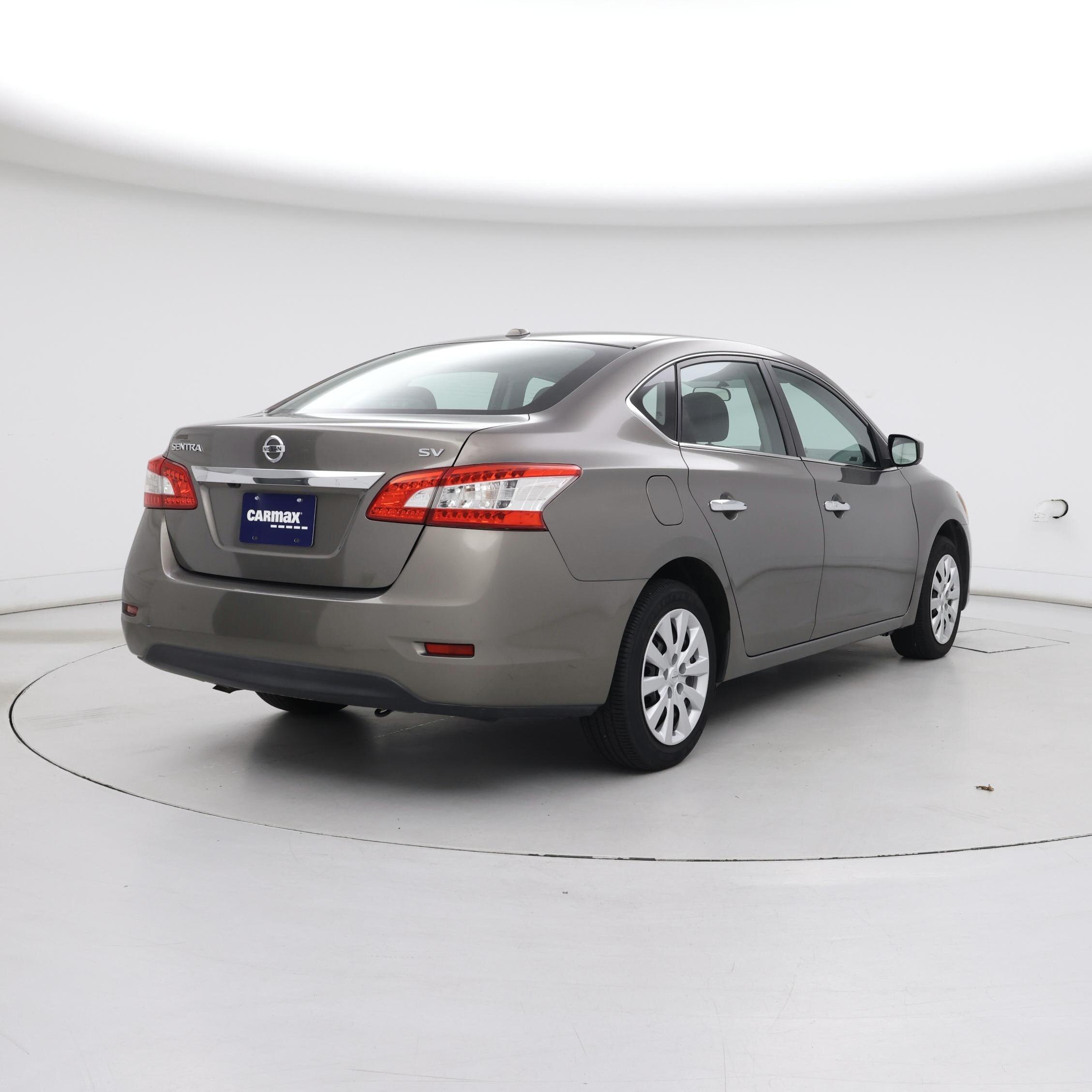 Thumbnail: 2015 Nissan Sentra - 8
