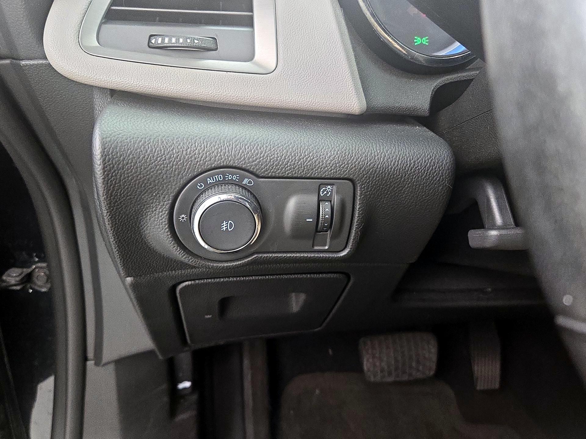Thumbnail: 2015 Buick Verano - 13