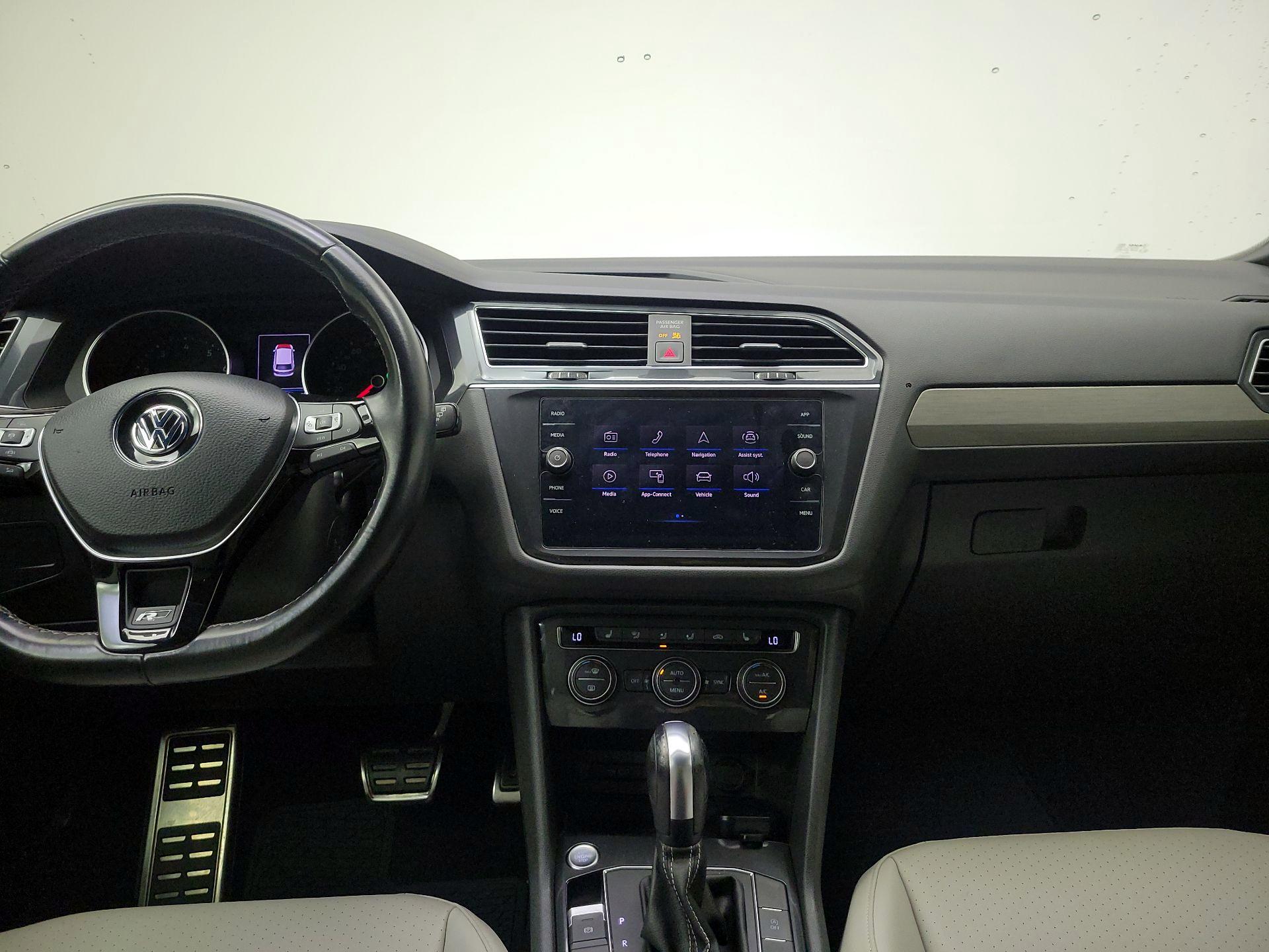 Thumbnail: 2021 Volkswagen Tiguan - 9