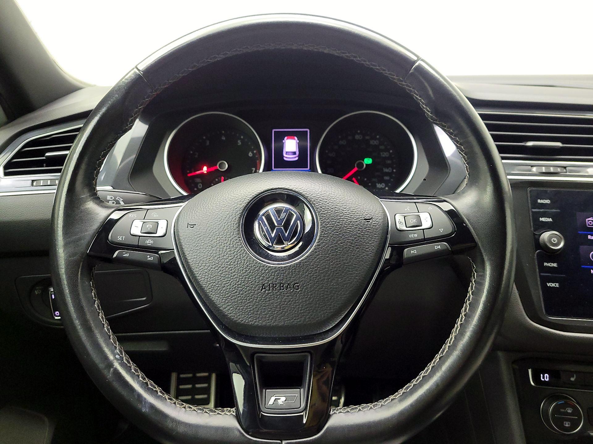 Thumbnail: 2021 Volkswagen Tiguan - 10