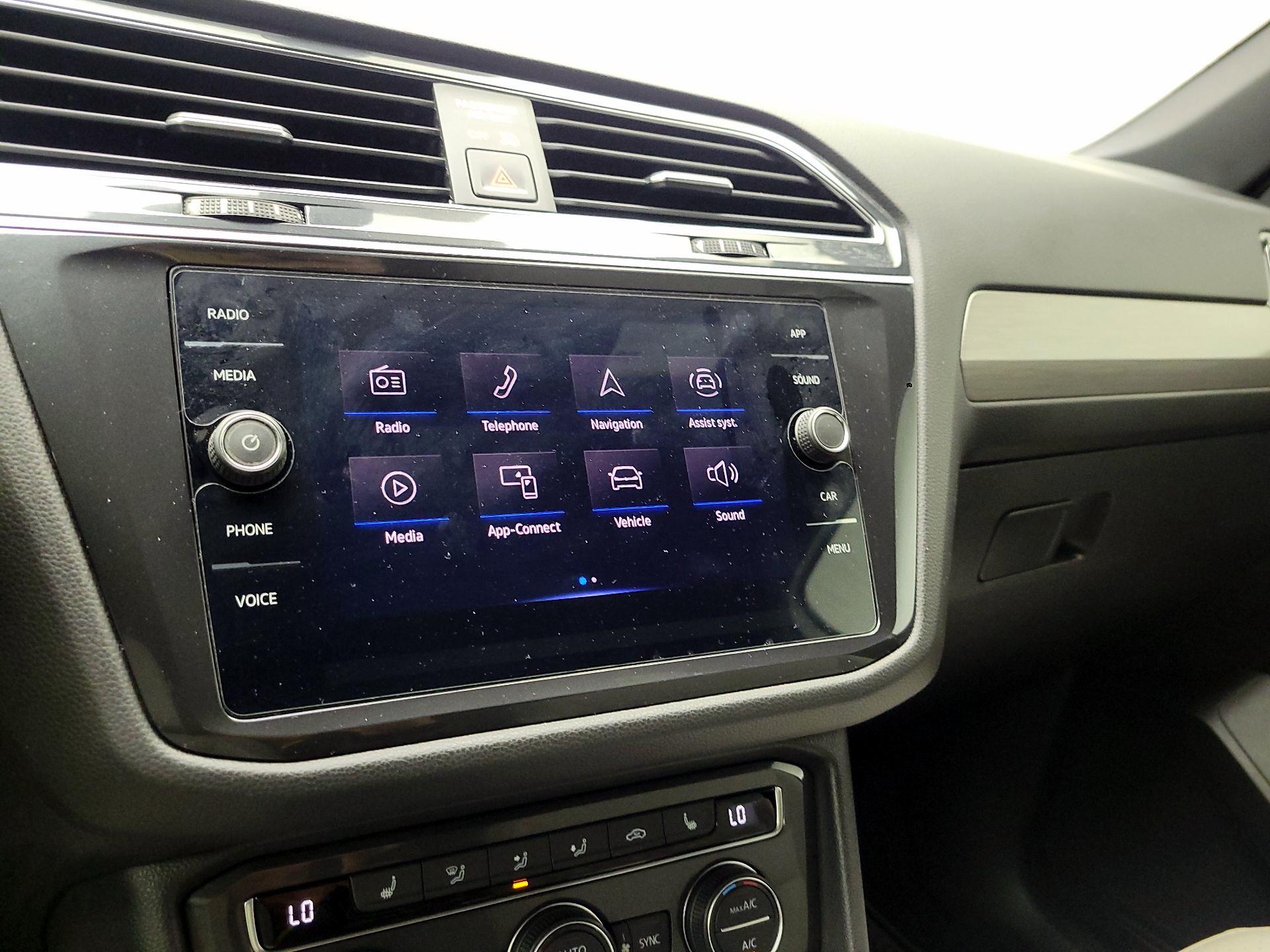 Thumbnail: 2021 Volkswagen Tiguan - 14