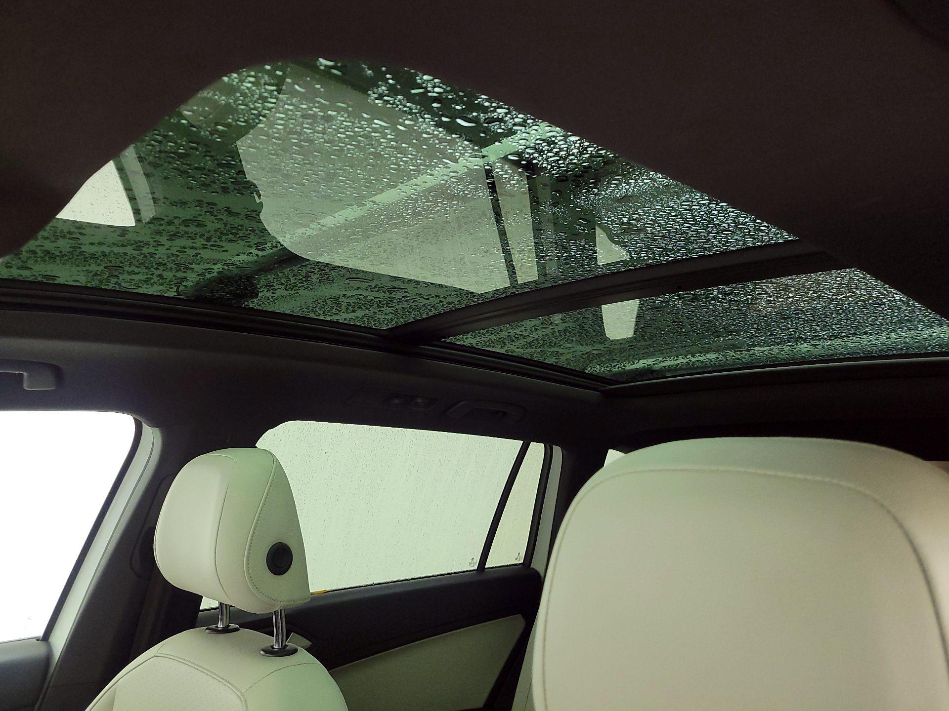 Thumbnail: 2021 Volkswagen Tiguan - 20