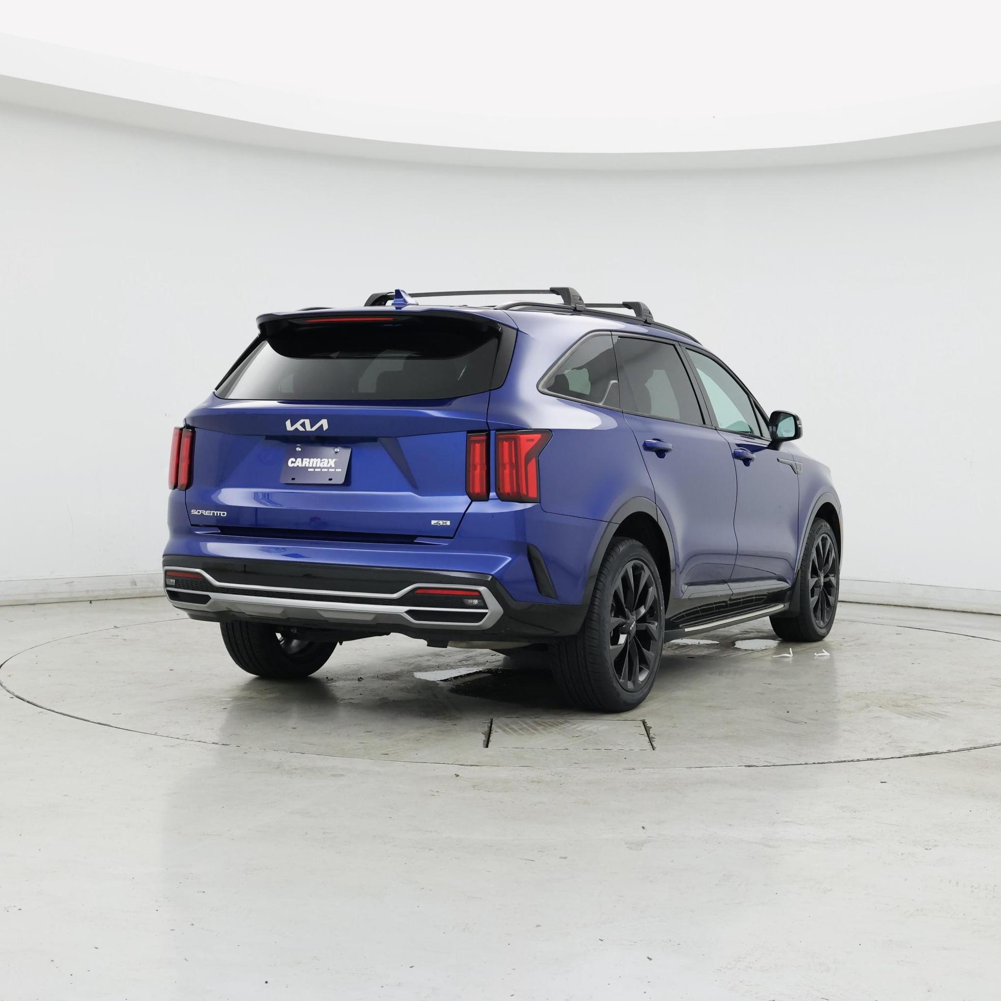 Thumbnail: 2023 Kia Sorento - 8