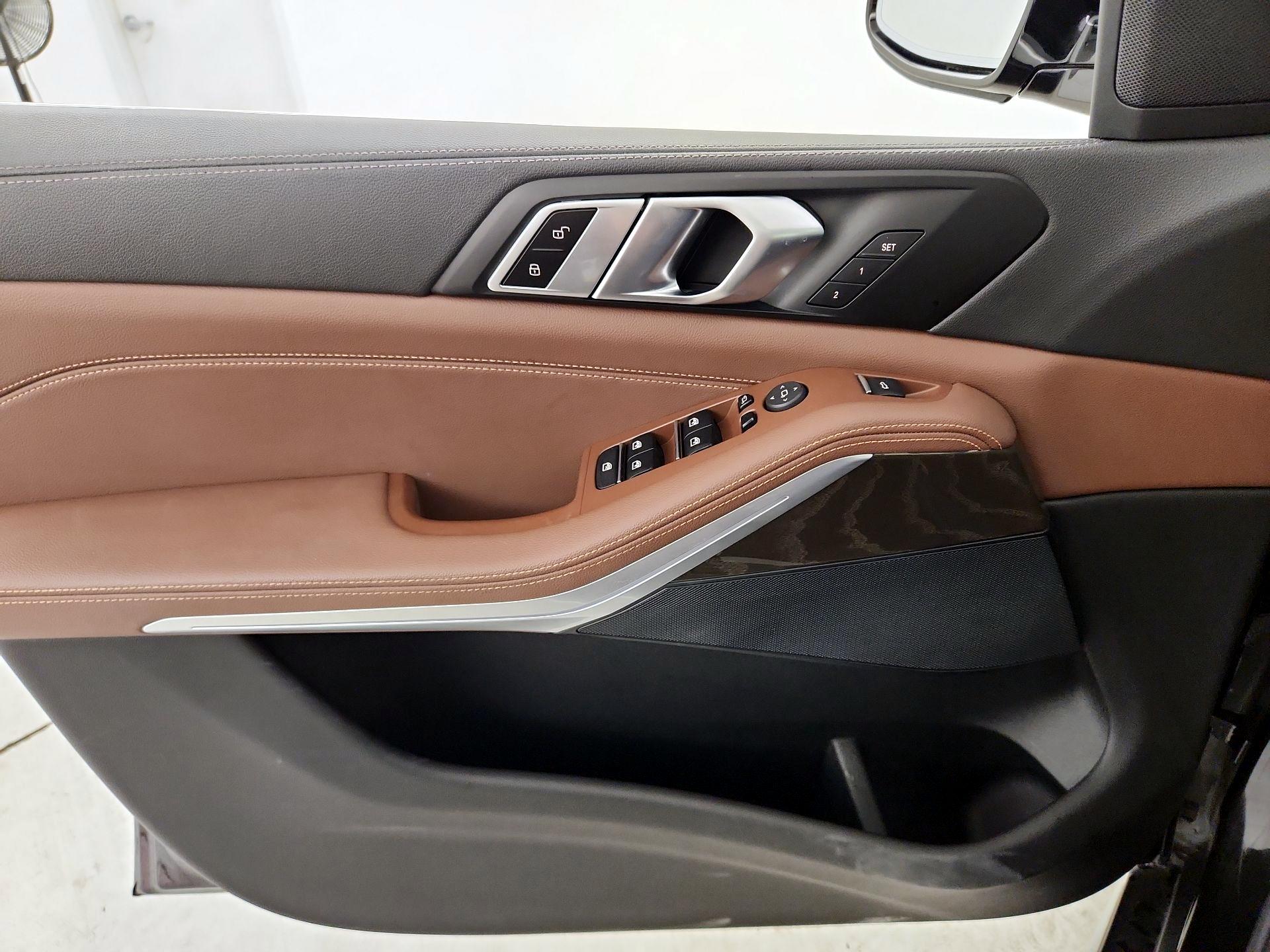 Thumbnail: 2022 BMW X5 - 12