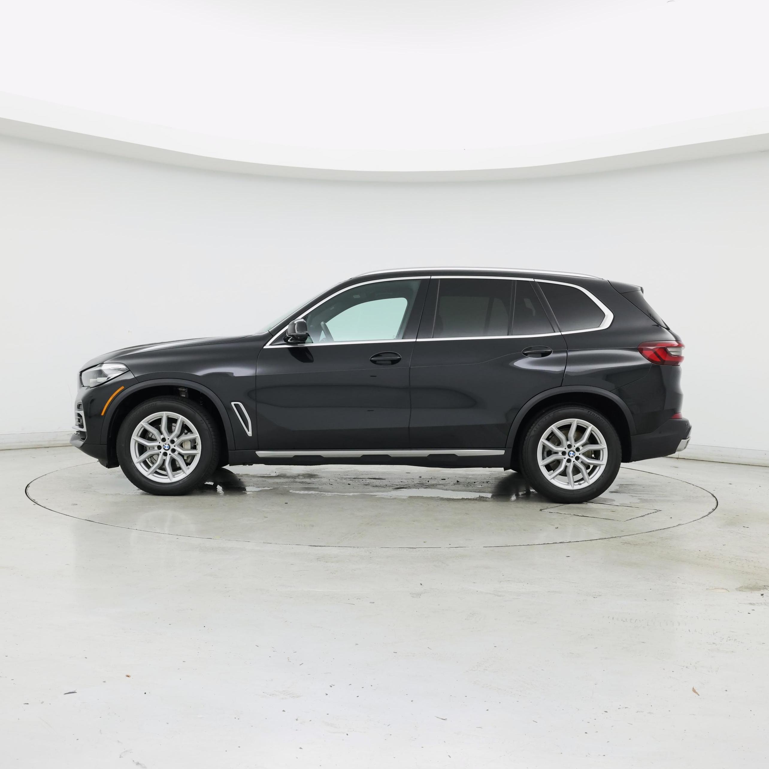 Thumbnail: 2022 BMW X5 - 3