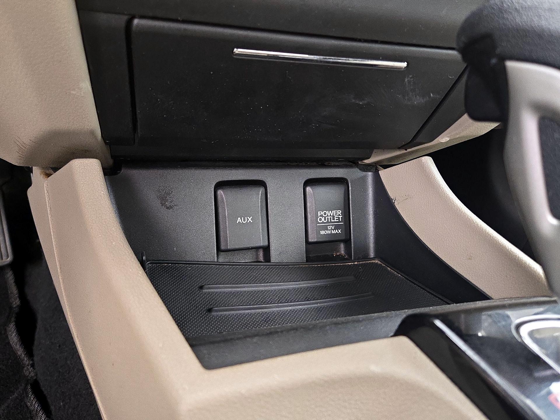 Thumbnail: 2014 Honda Civic - 18