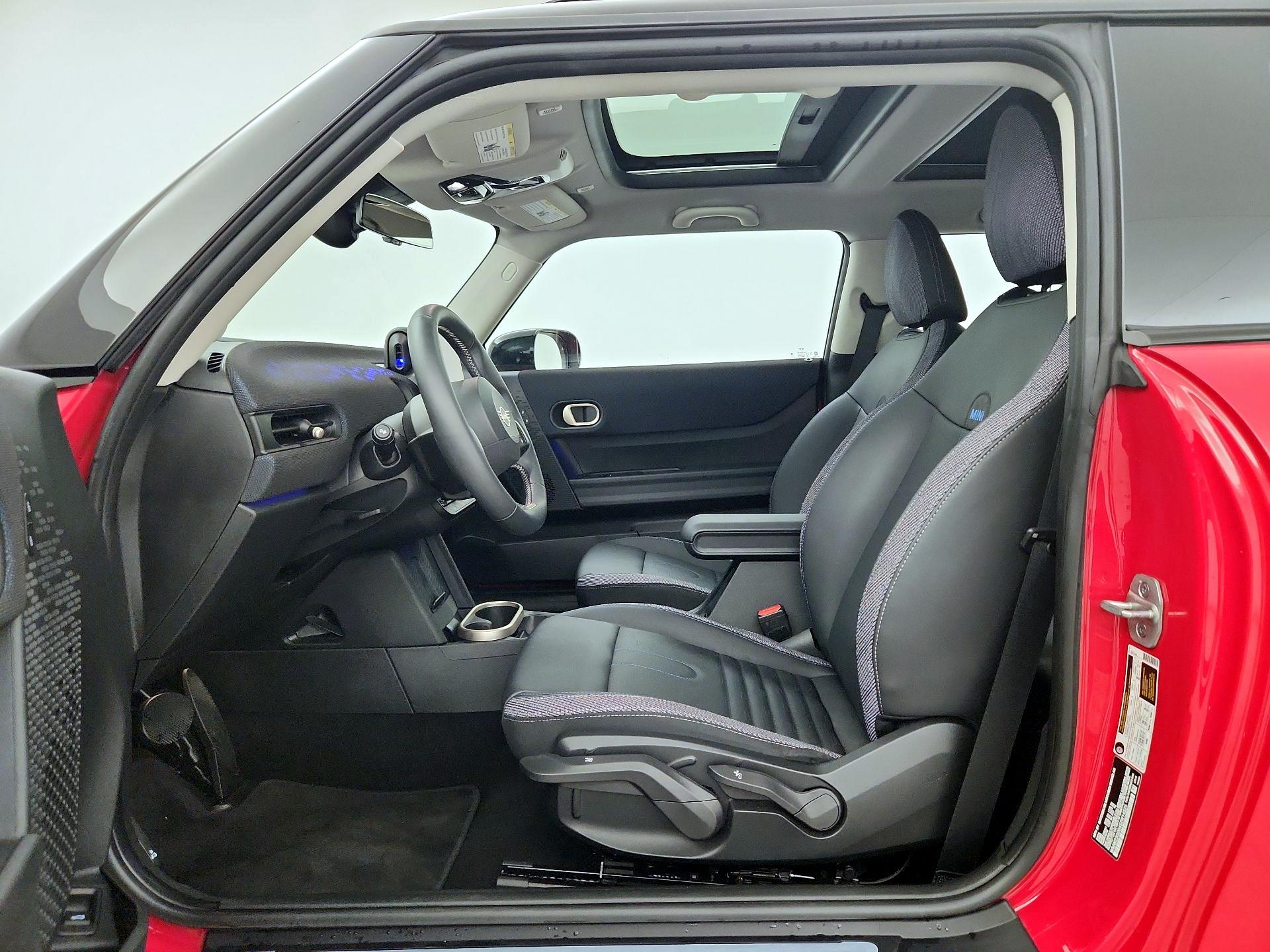 Thumbnail: 2025 MINI Cooper Hardtop - 11