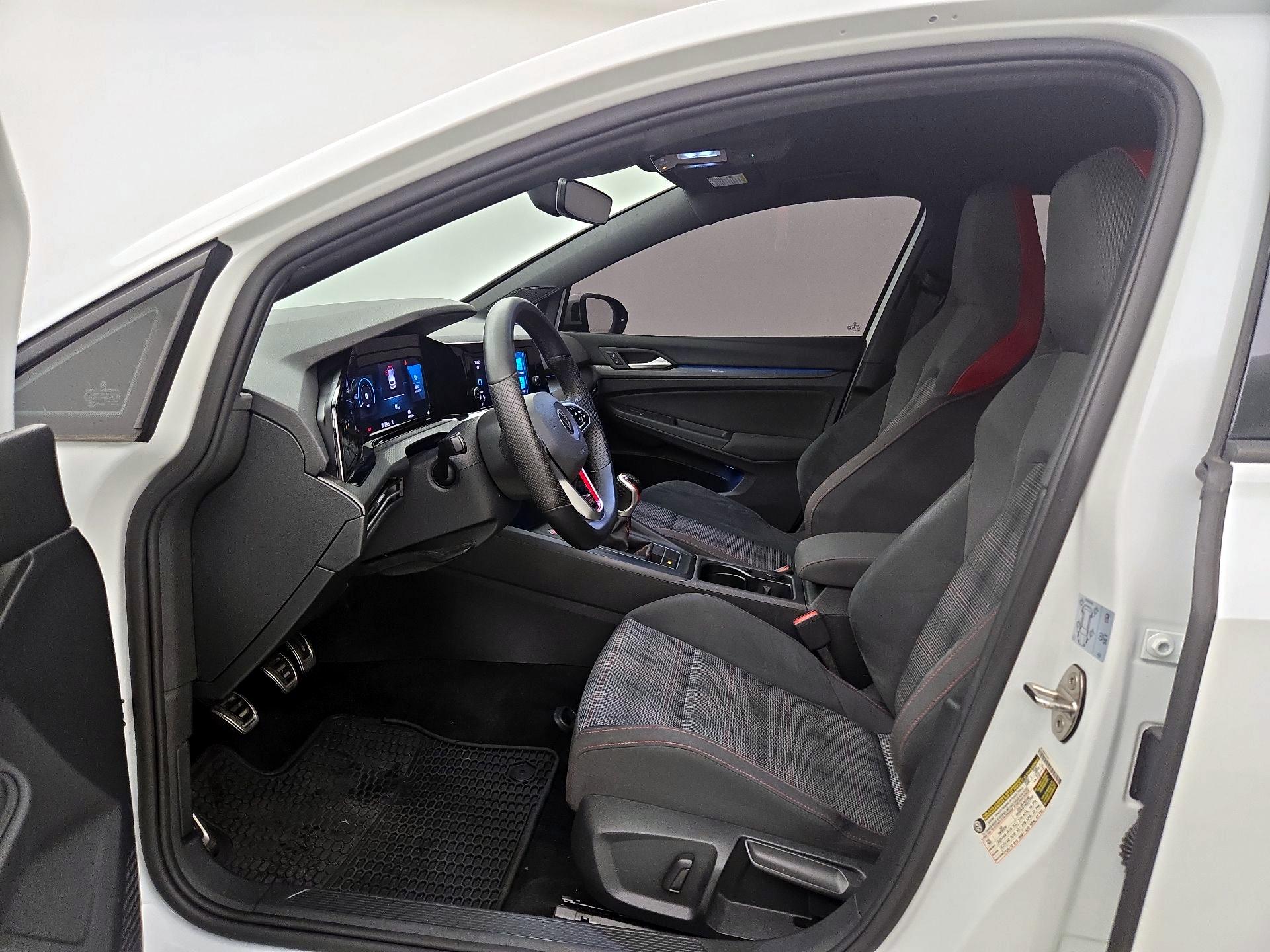 Thumbnail: 2022 Volkswagen Golf - 11