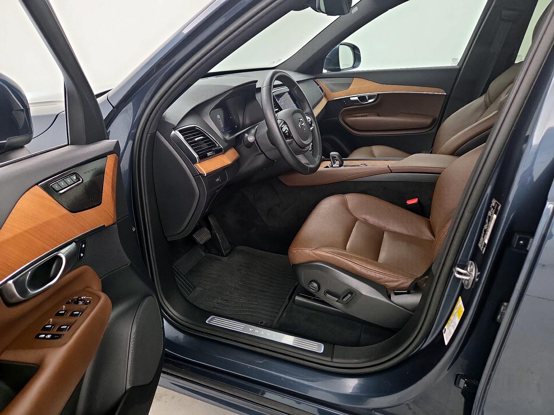Thumbnail: 2023 Volvo XC90 - 11