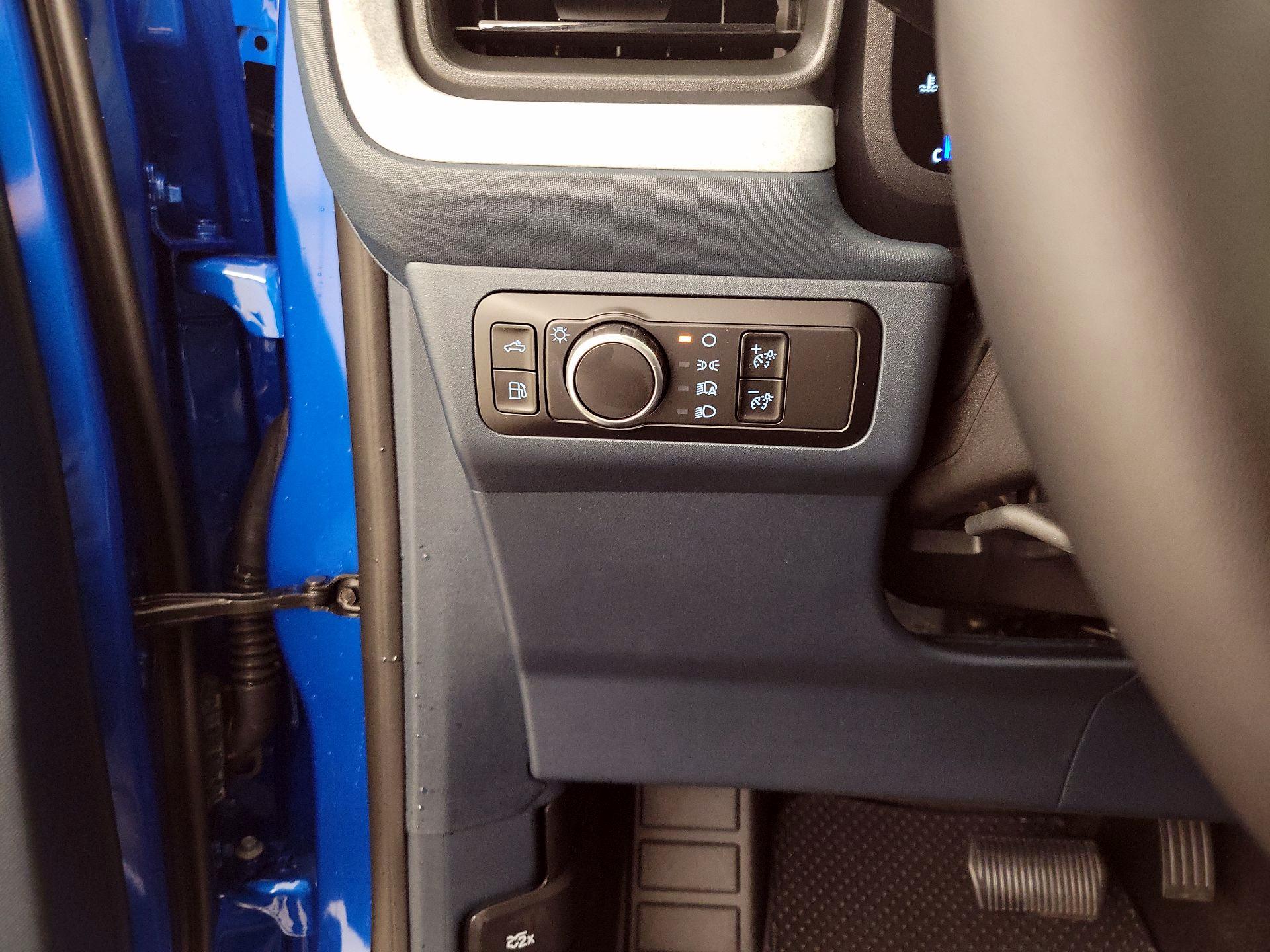 Thumbnail: 2025 Ford Maverick - 13